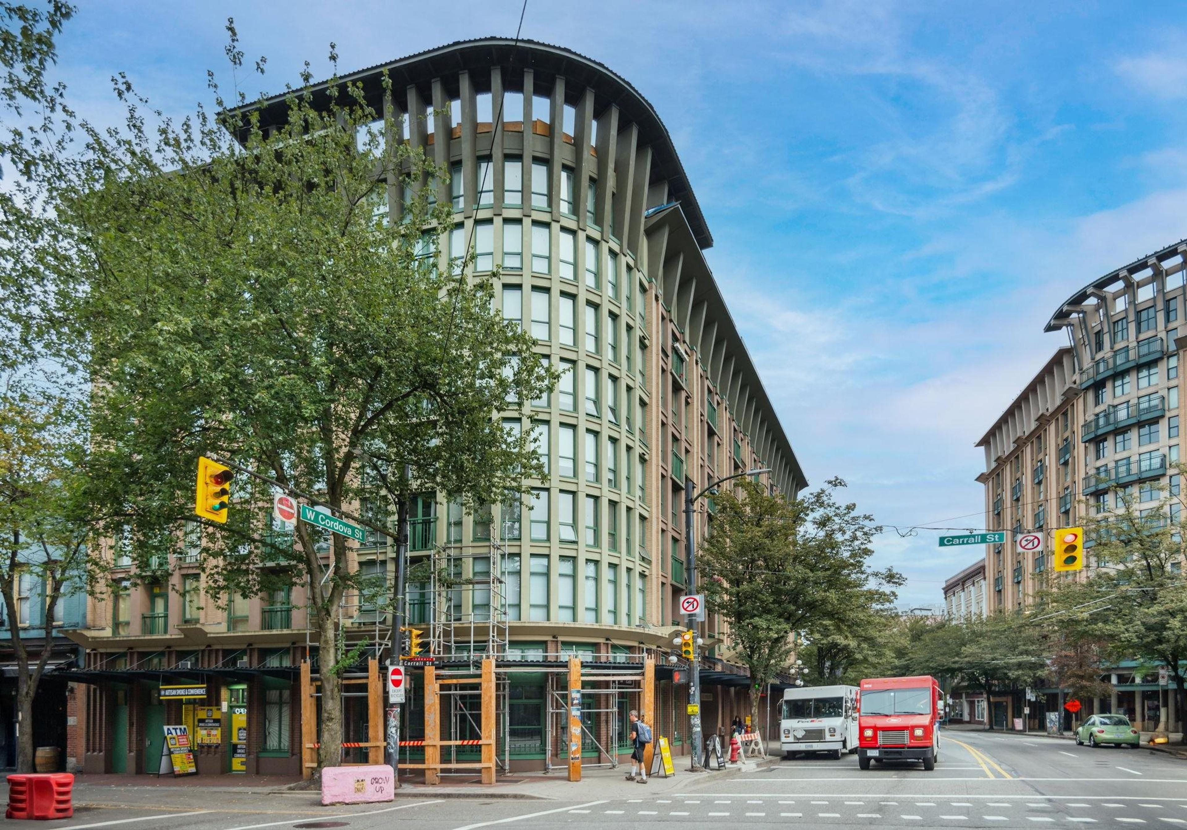 1 E Cordova Street, Vancouver - Exteriors - Photo 4