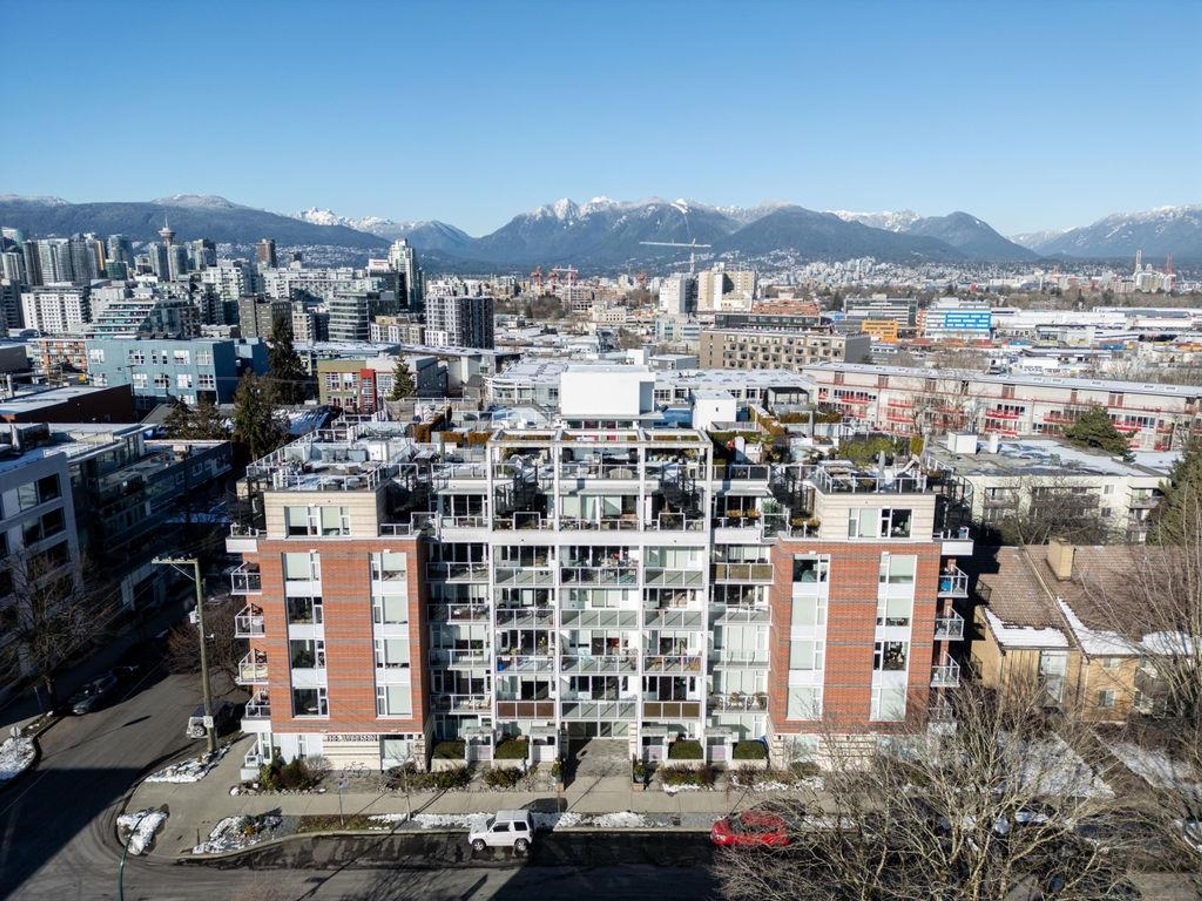 311 E 6 Avenue, Vancouver - Exteriors - Photo 3