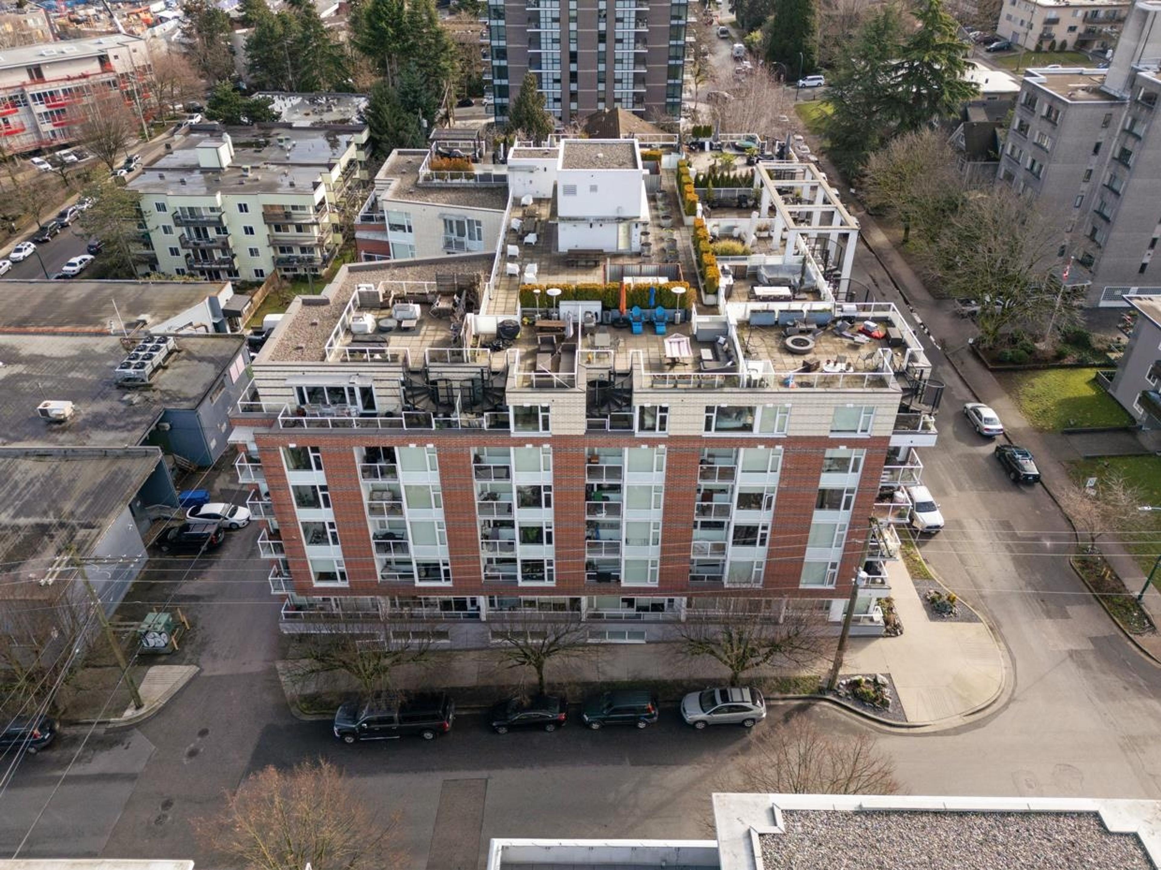 311 E 6 Avenue, Vancouver - Exteriors - Drone/Aerial View - Photo 4