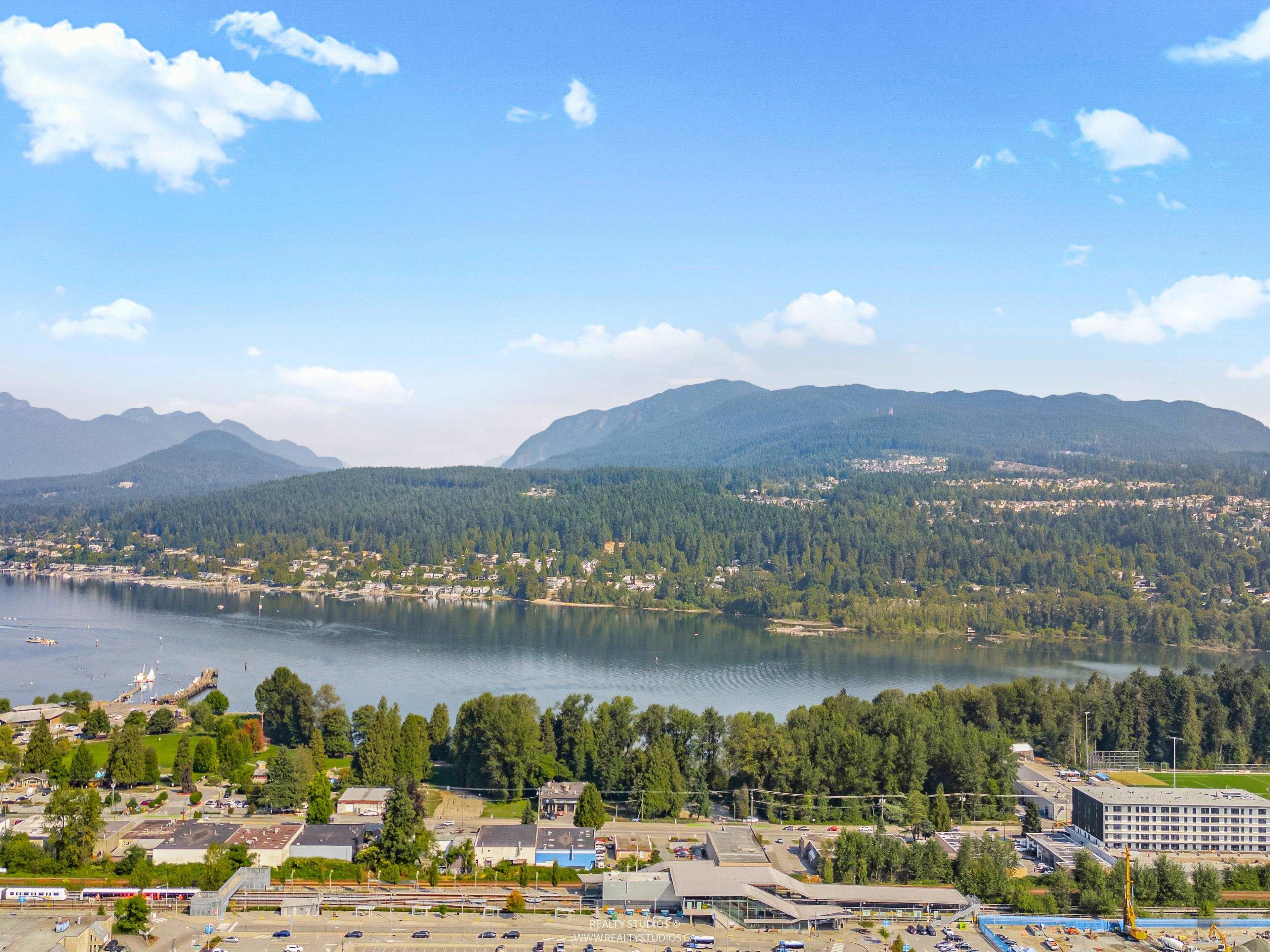 3038 St George Street, Port Moody - Exteriors - Photo 2