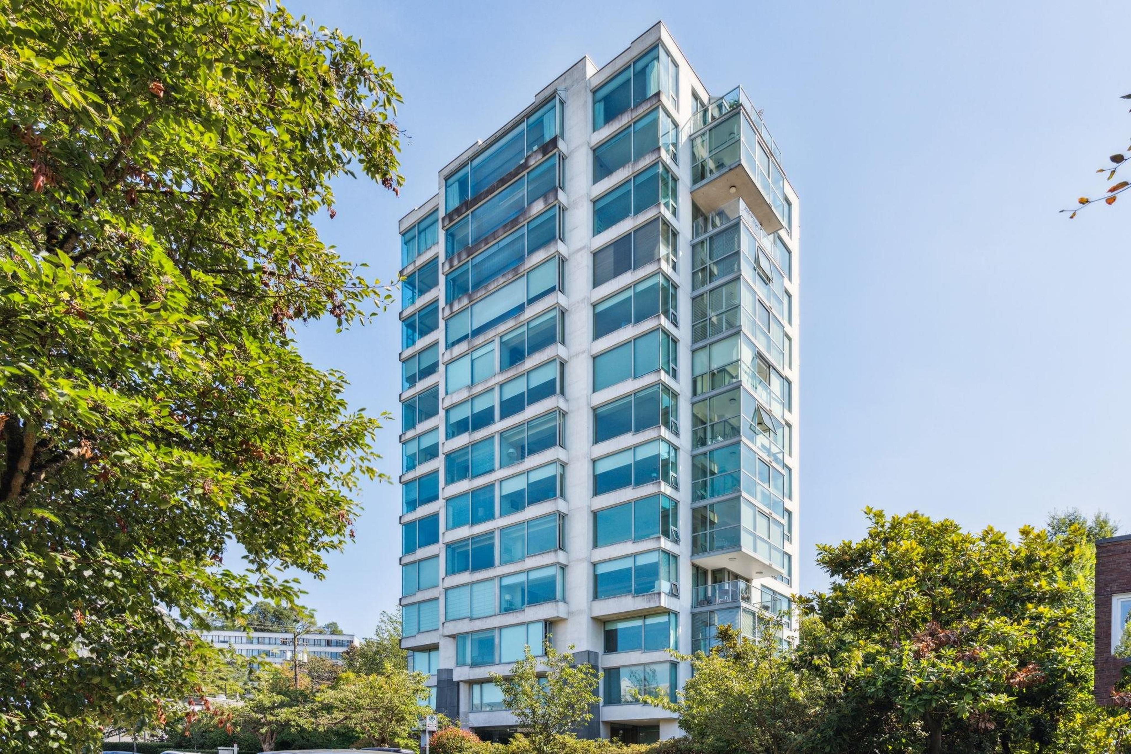 1550 W 15th Avenue, Vancouver - Exteriors - Photo 2