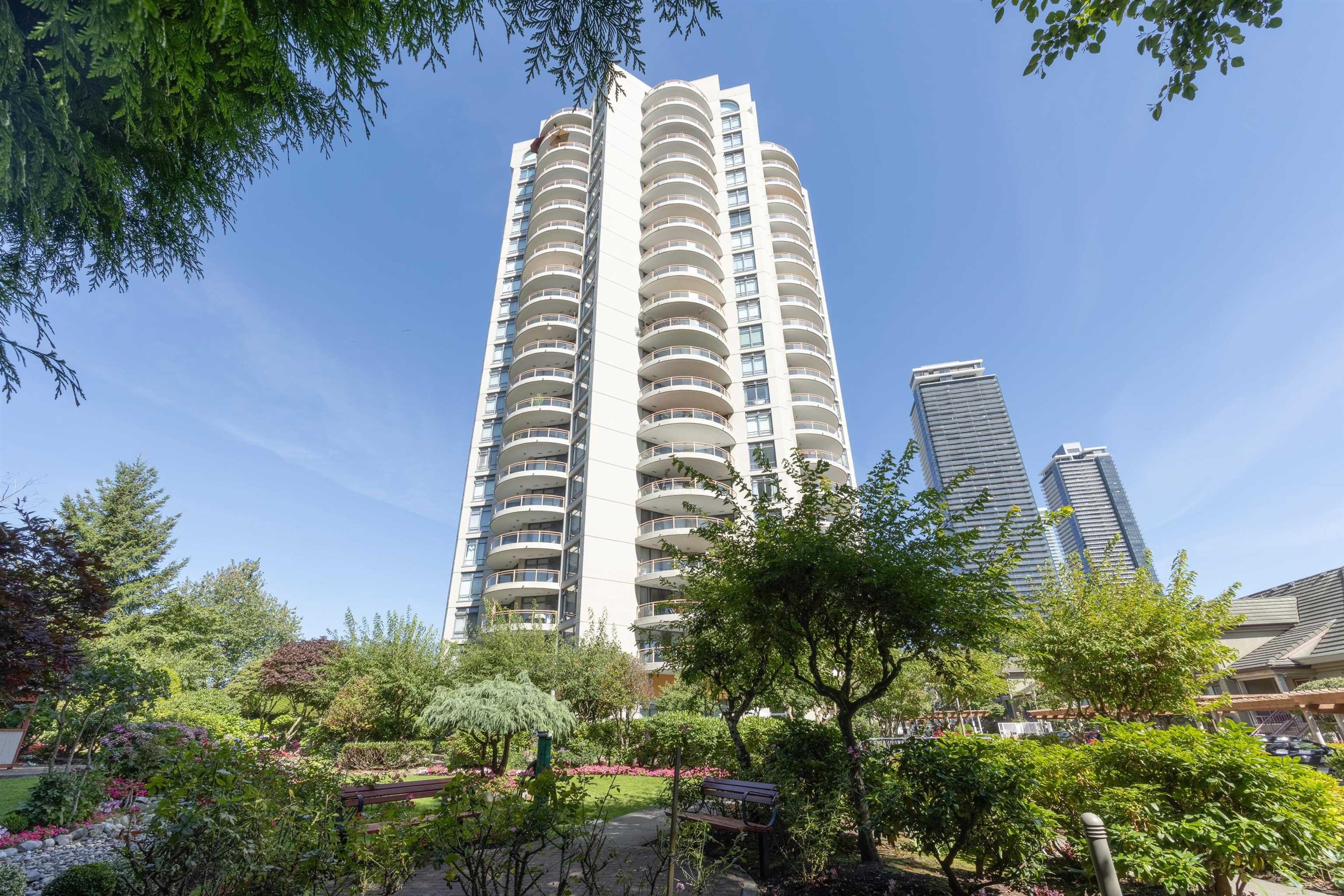 4425 Halifax Street, Burnaby - Exteriors - Photo 5