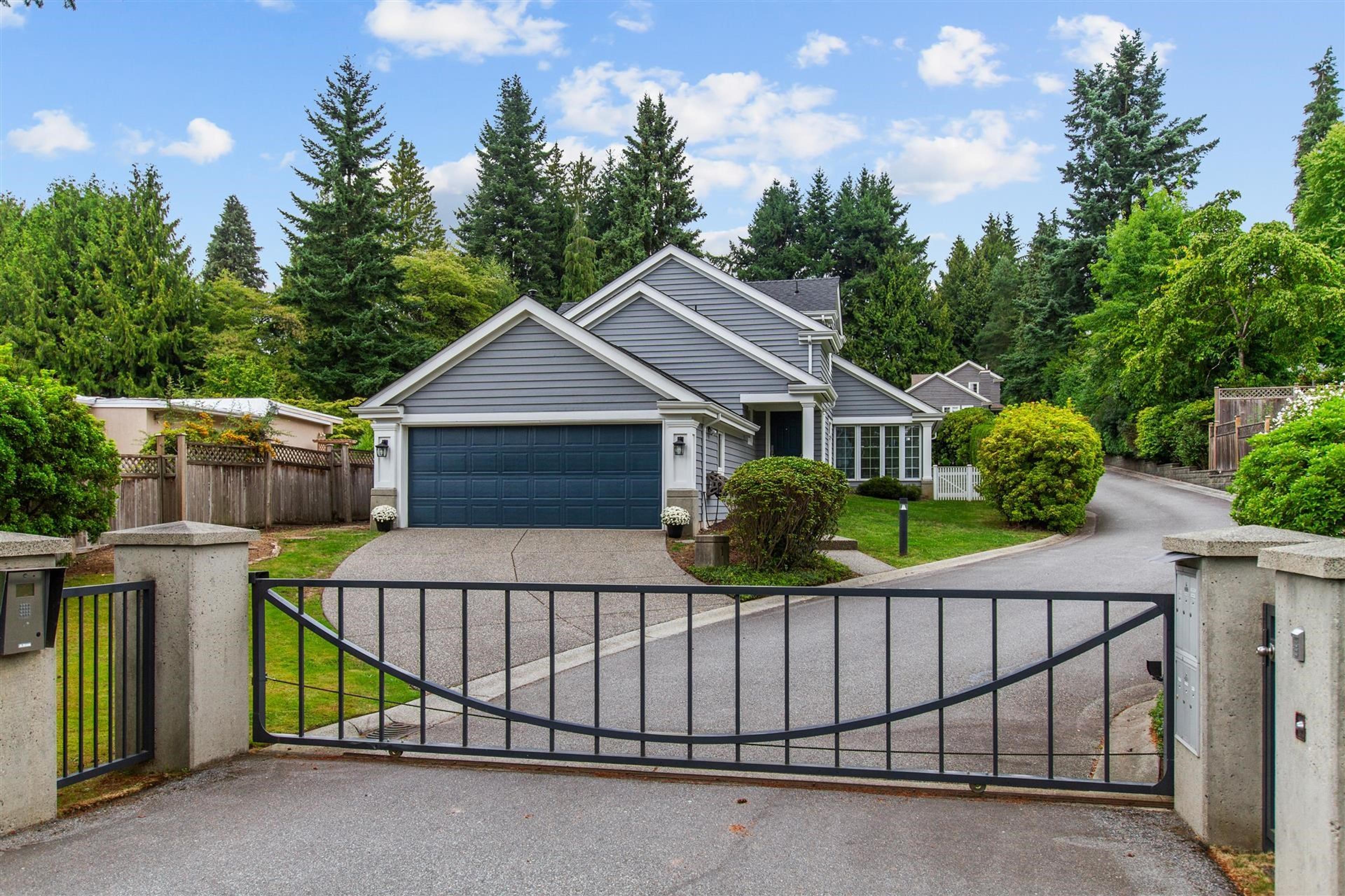 725 Rochester Avenue, Coquitlam - Exteriors - Photo 3