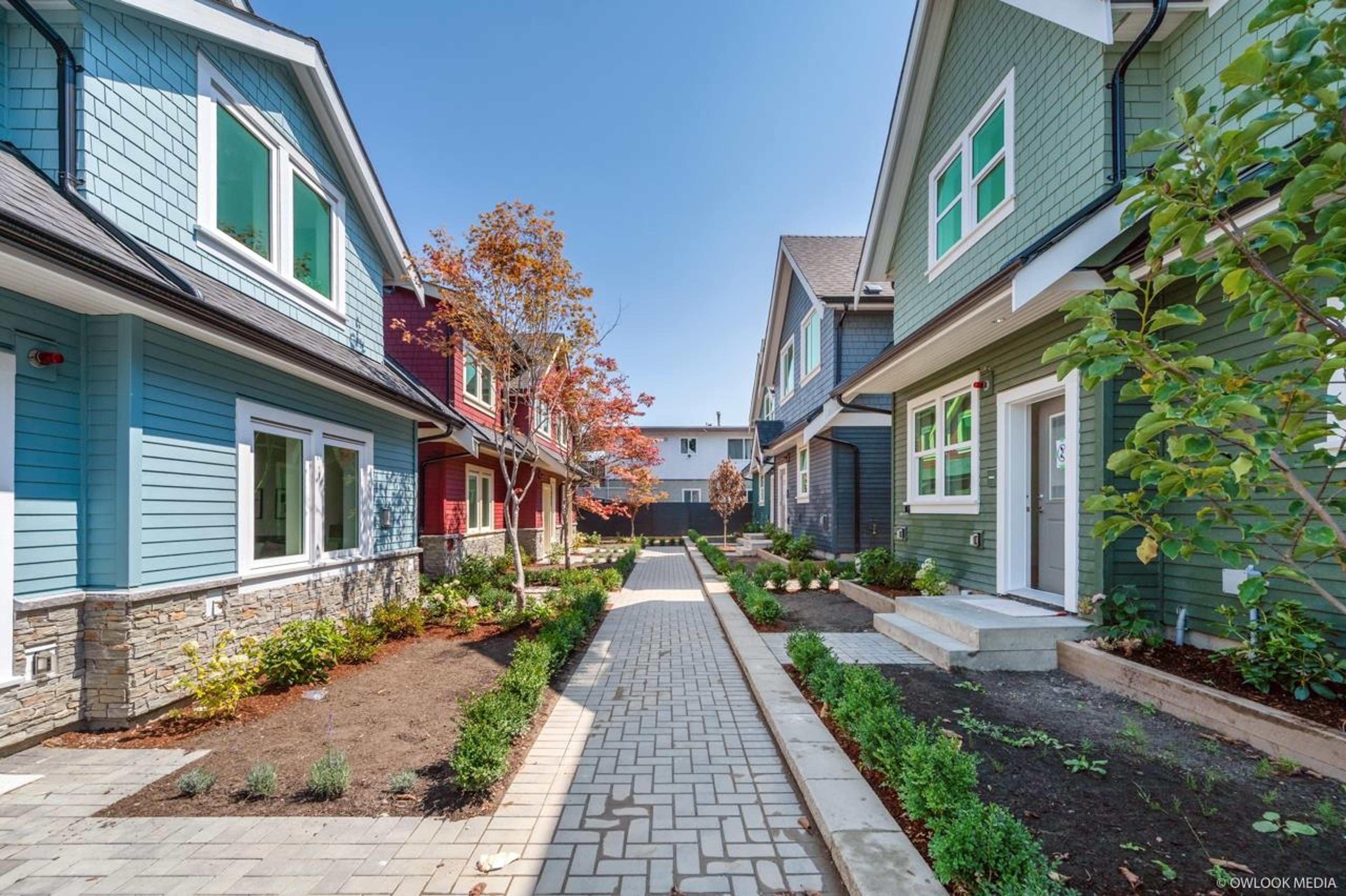 1421 E 27th Avenue, Vancouver - Exteriors - Full Complex View - Photo 1