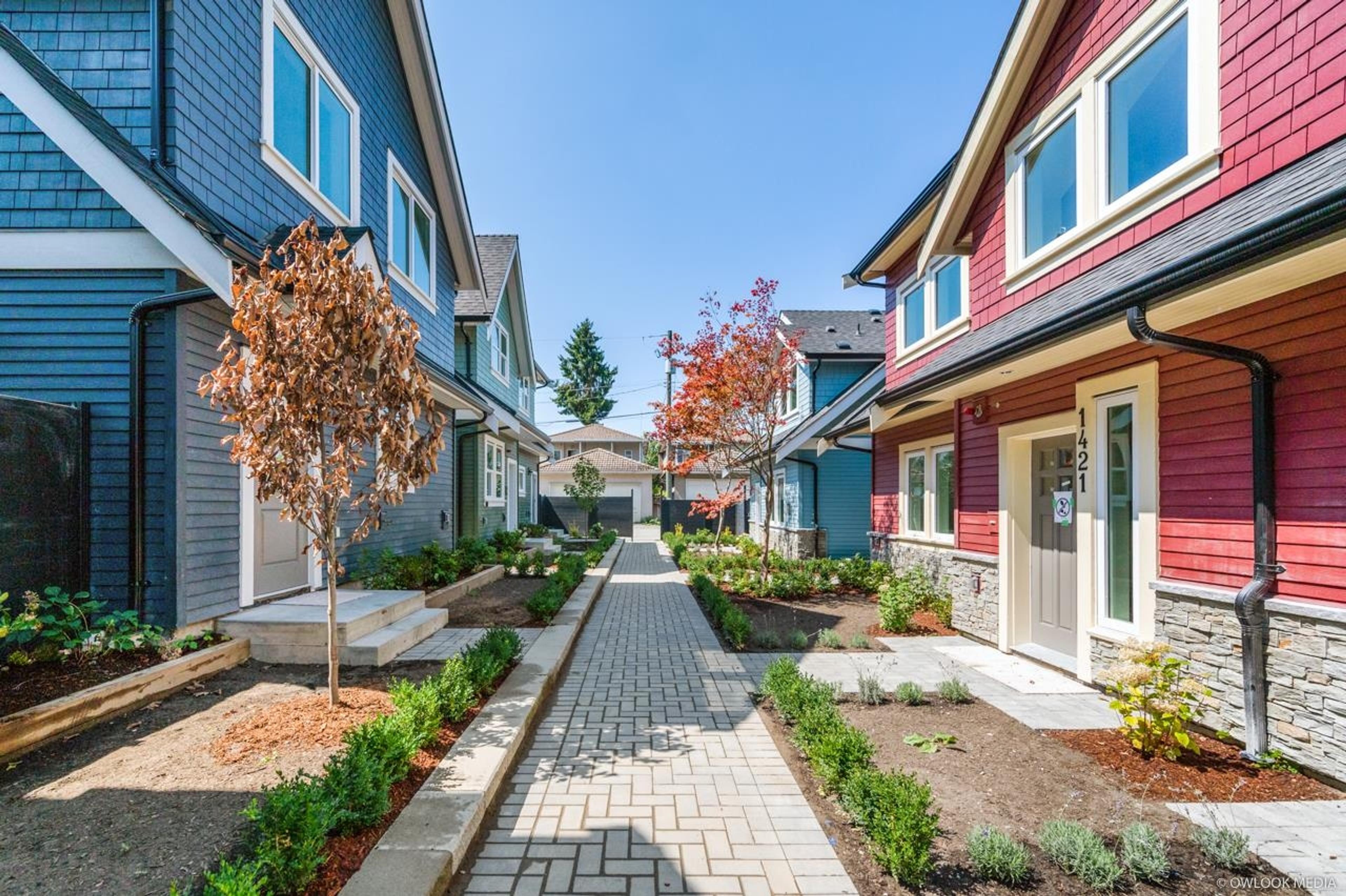 1421 E 27th Avenue, Vancouver - Exteriors - Full Complex View - Photo 3