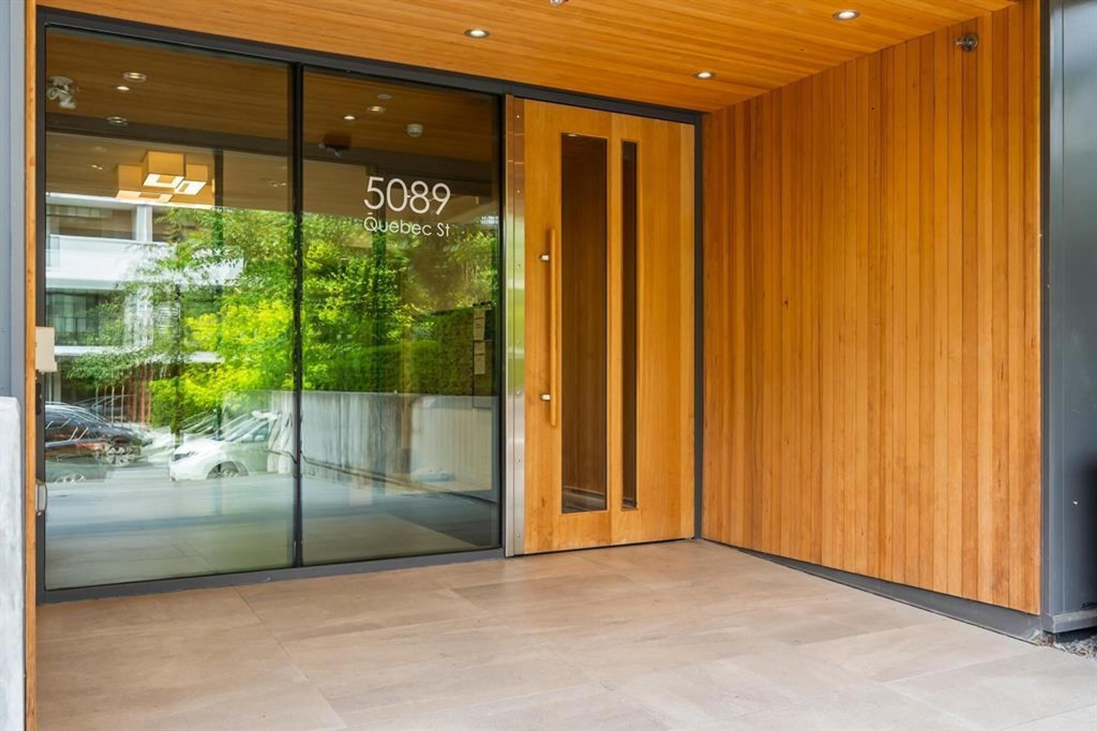 5089 Quebec Street, Vancouver - Exteriors - Photo 2