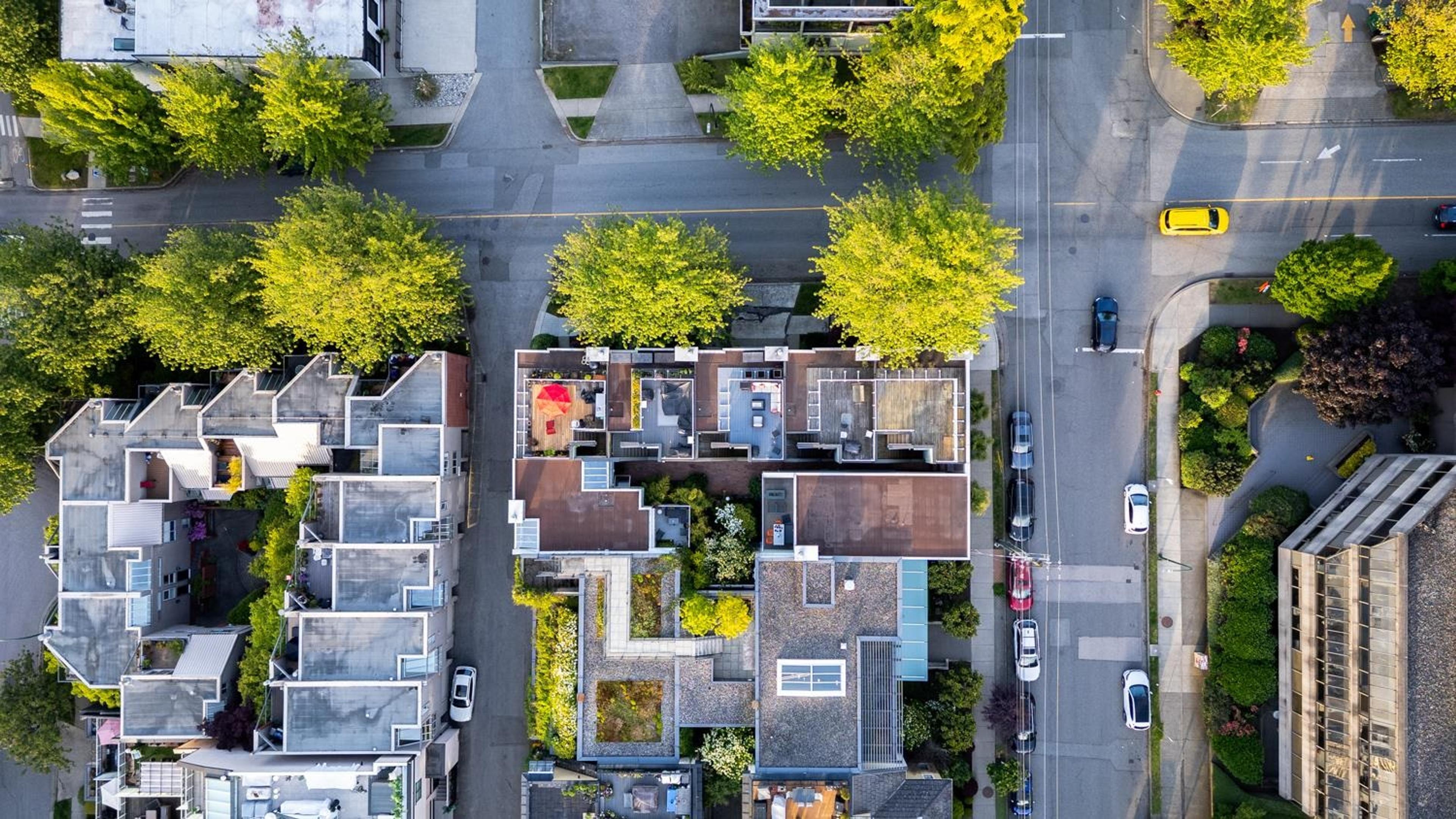 2391 Oak Street, Vancouver - Exteriors - Full Complex View, Drone/Aerial View - Photo 5