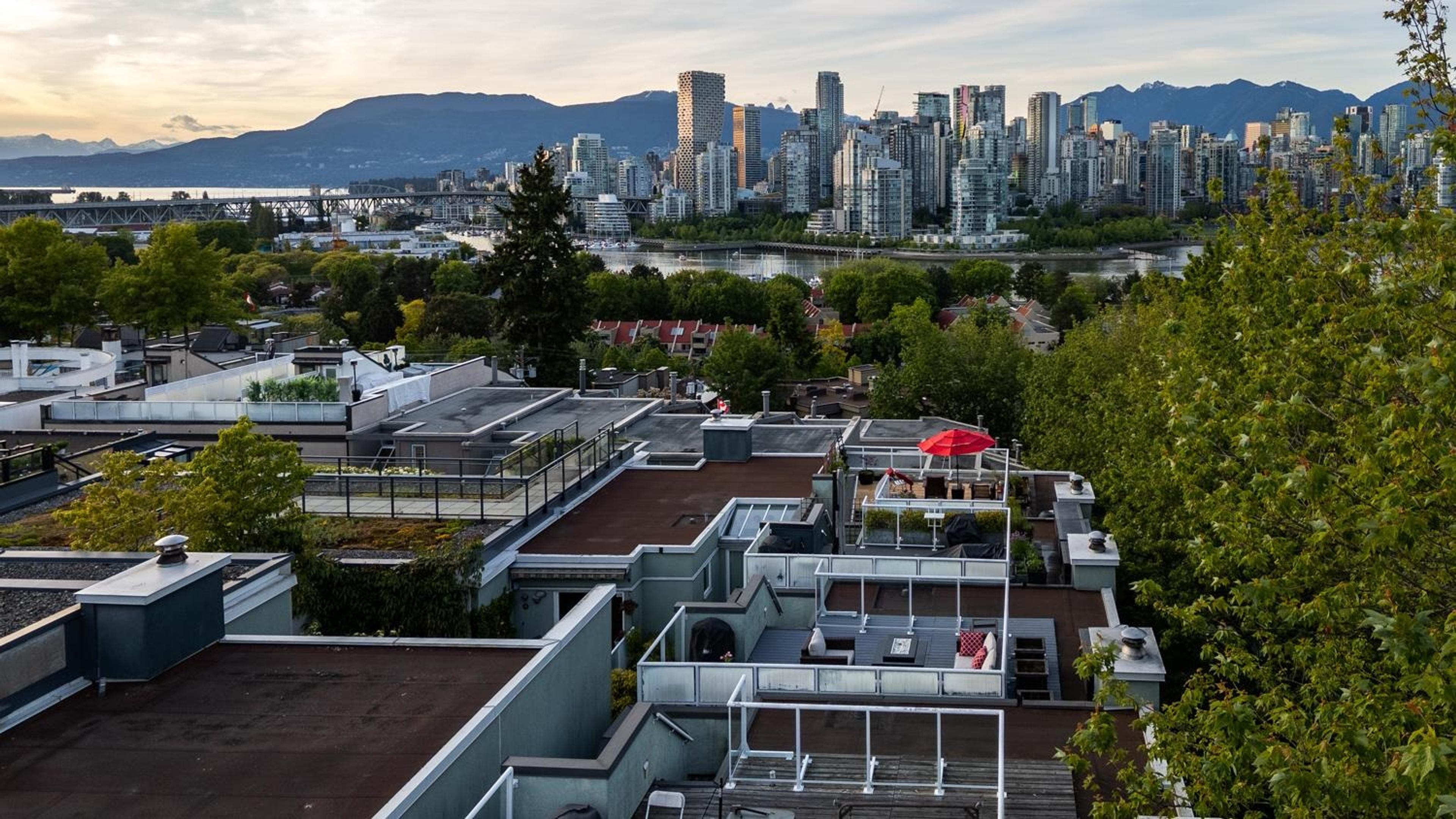 2391 Oak Street, Vancouver - Exteriors - Full Complex View - Photo 6