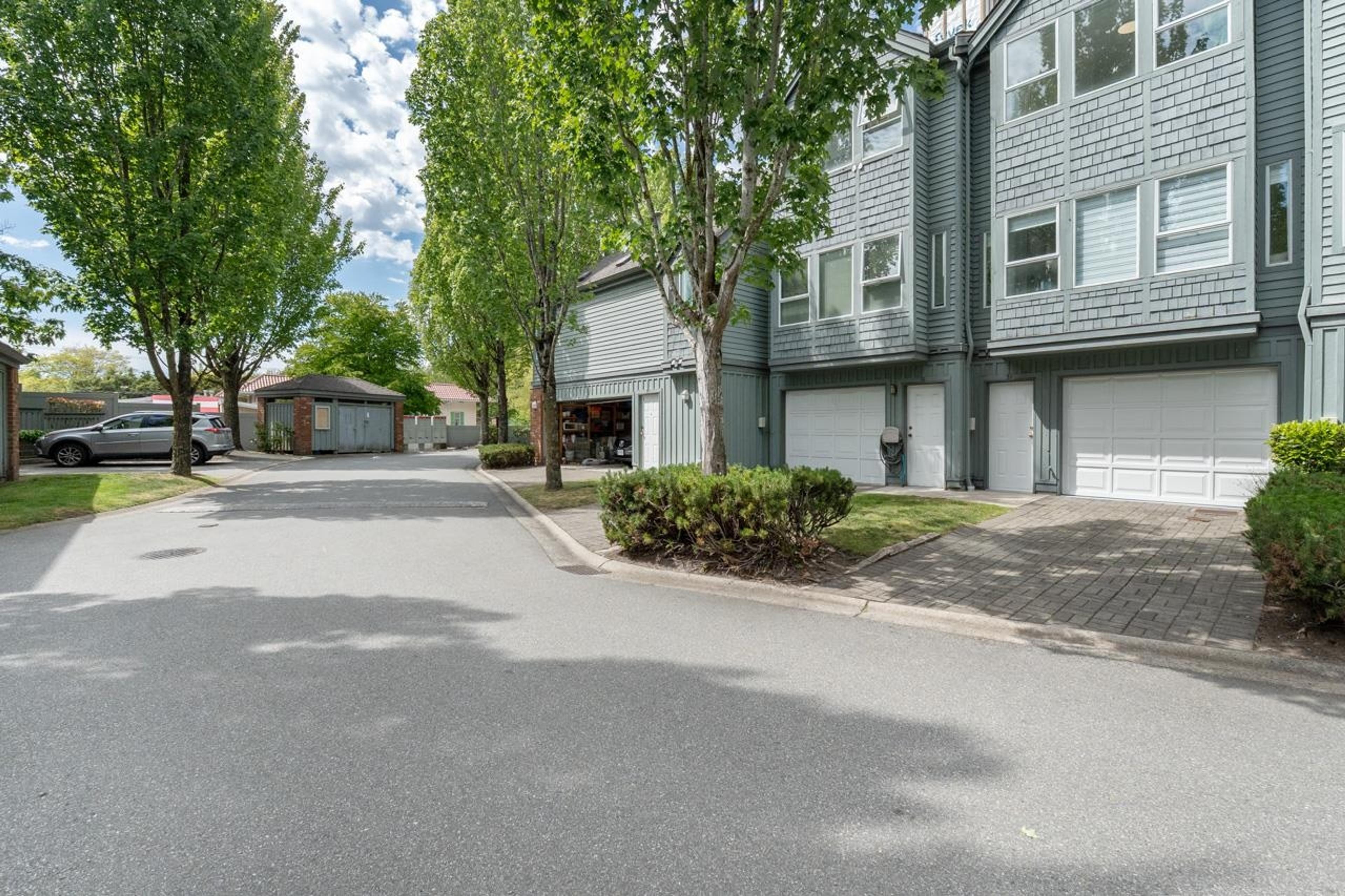 5820 Dover Crescent, Richmond - Exteriors - Full Complex View - Photo 7