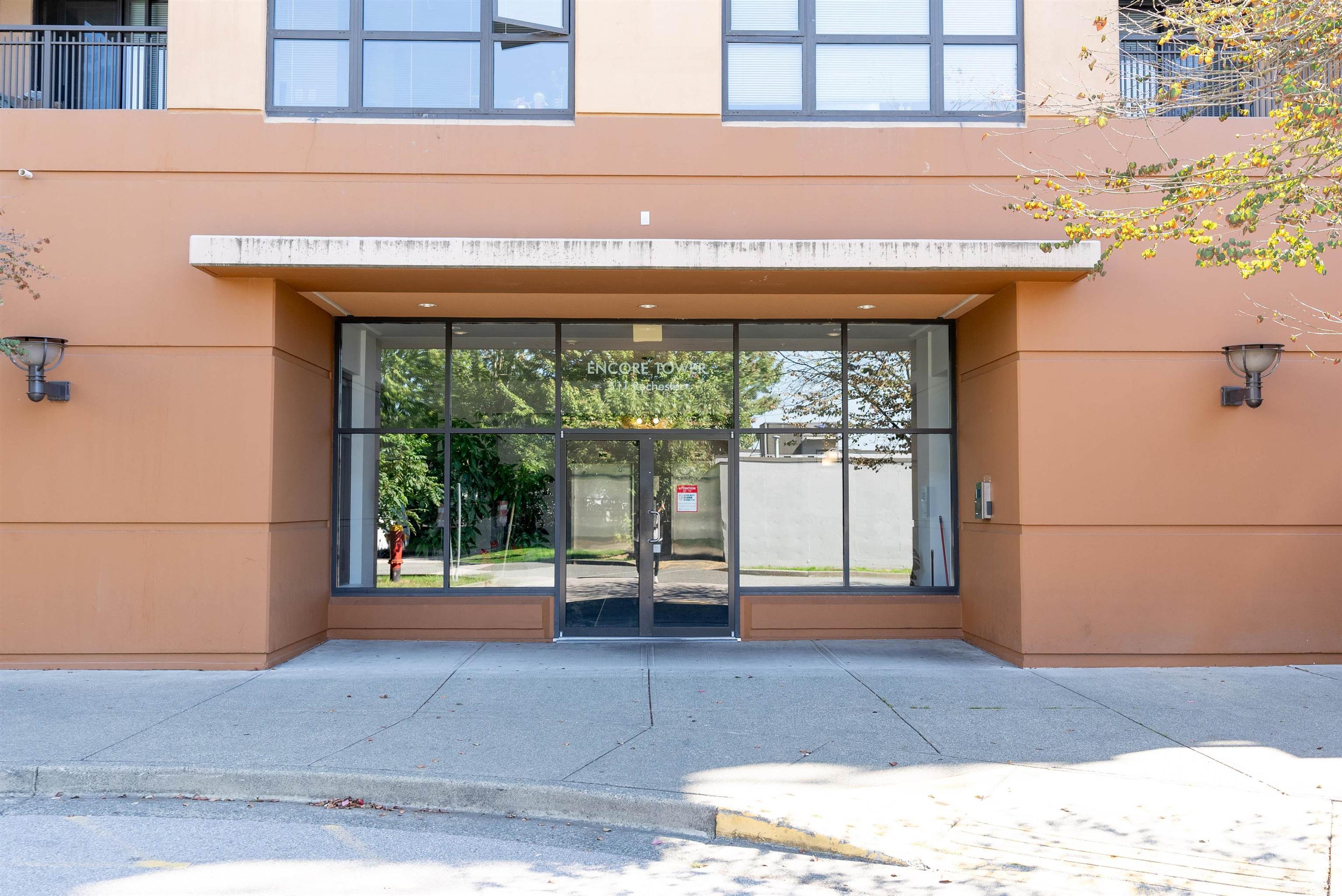 511 Rochester Avenue, Coquitlam - Exteriors - Photo 6