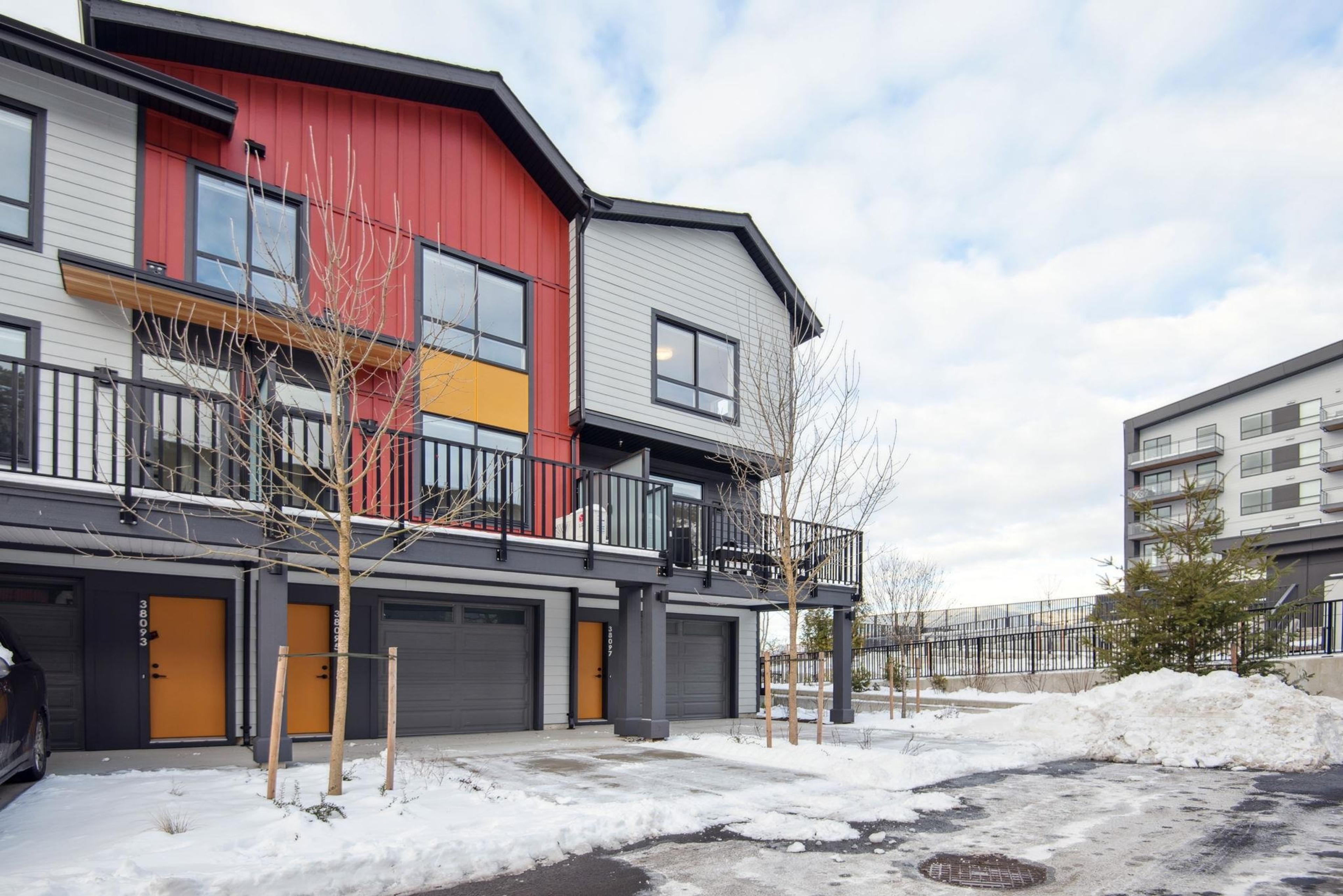 38083 Helm Way, Squamish - Exteriors - Full Complex View - Photo 1