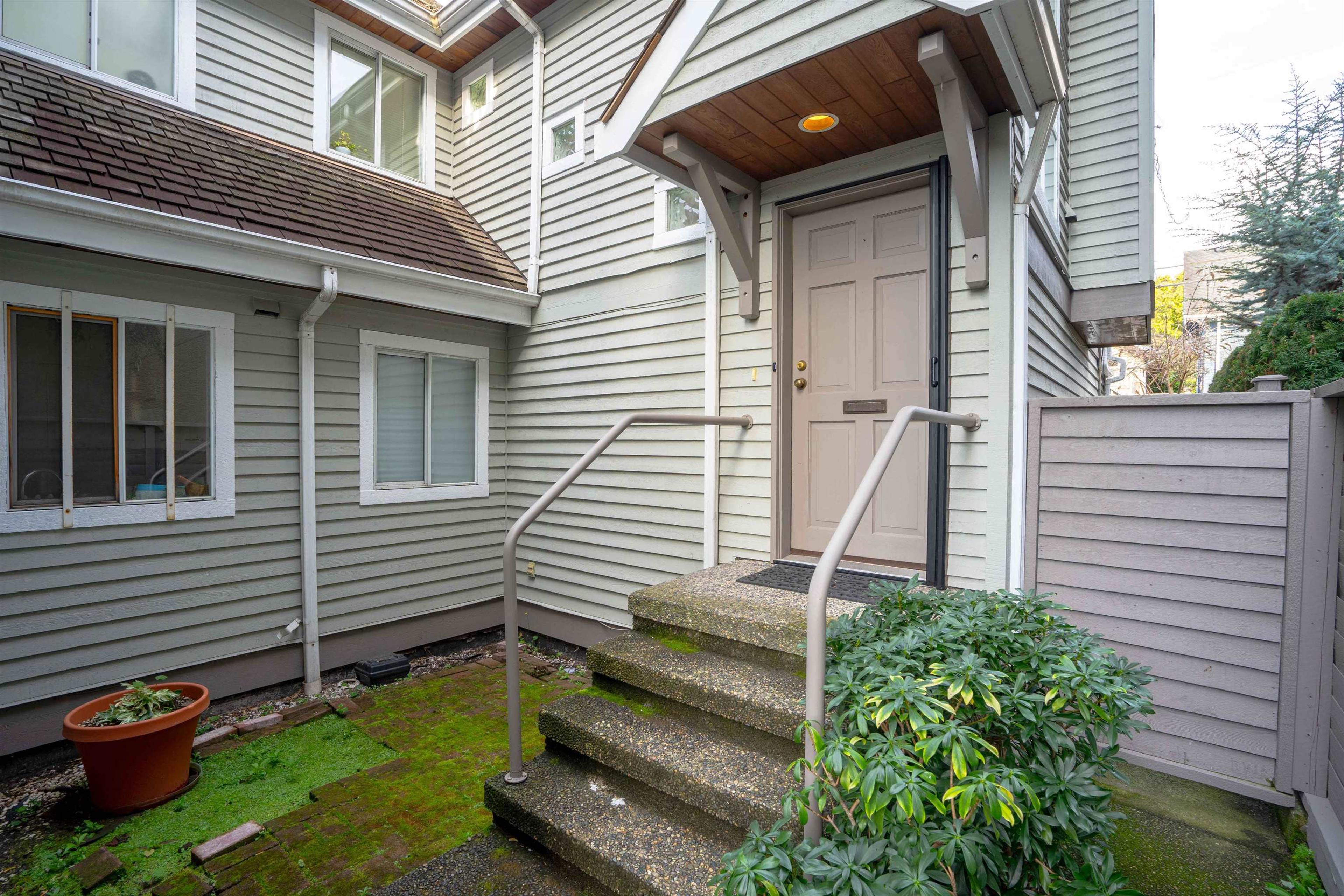 1346 Laburnum Street, Vancouver - Exteriors - Photo 5
