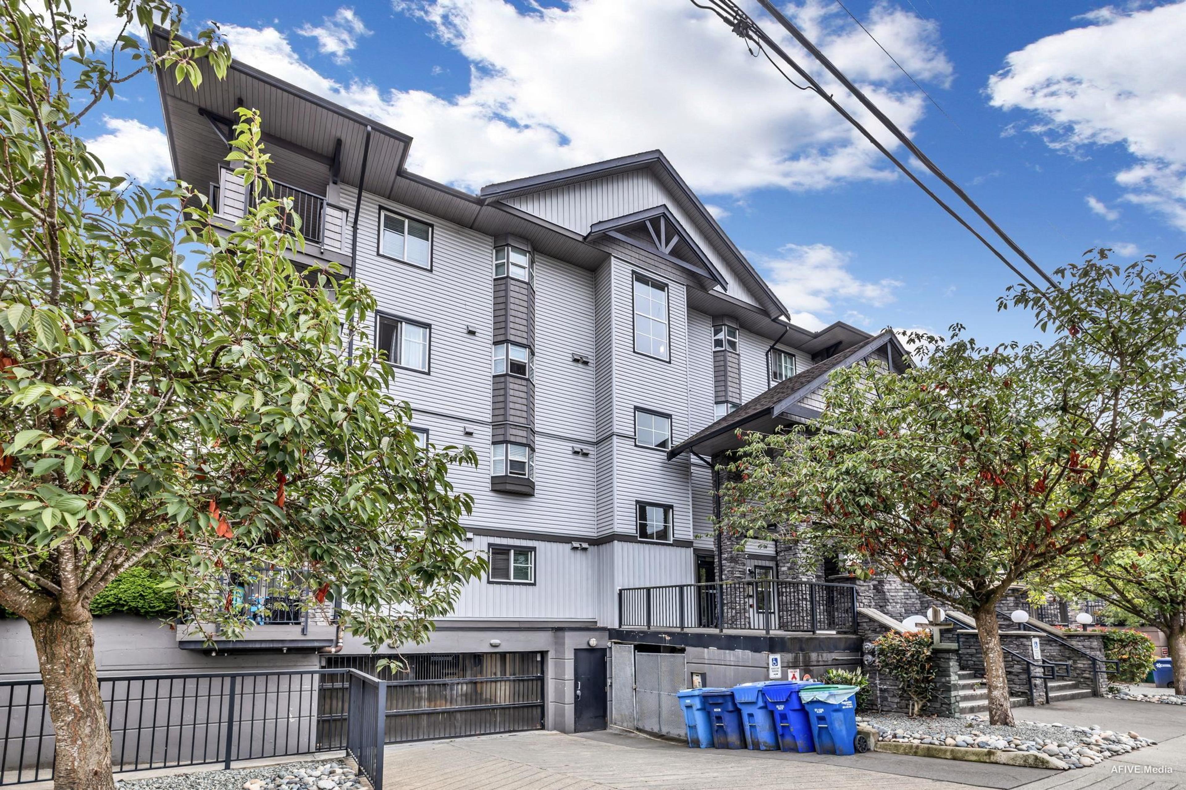 5474 198 Street, Langley - Exteriors - Photo 2