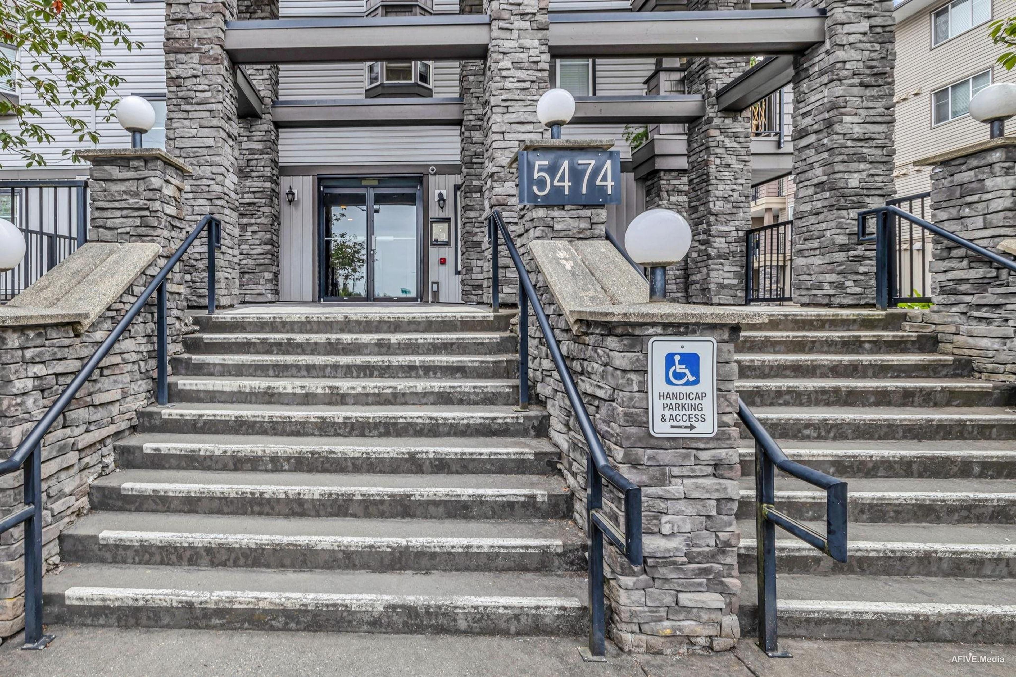 5474 198 Street, Langley - Exteriors - Photo 4