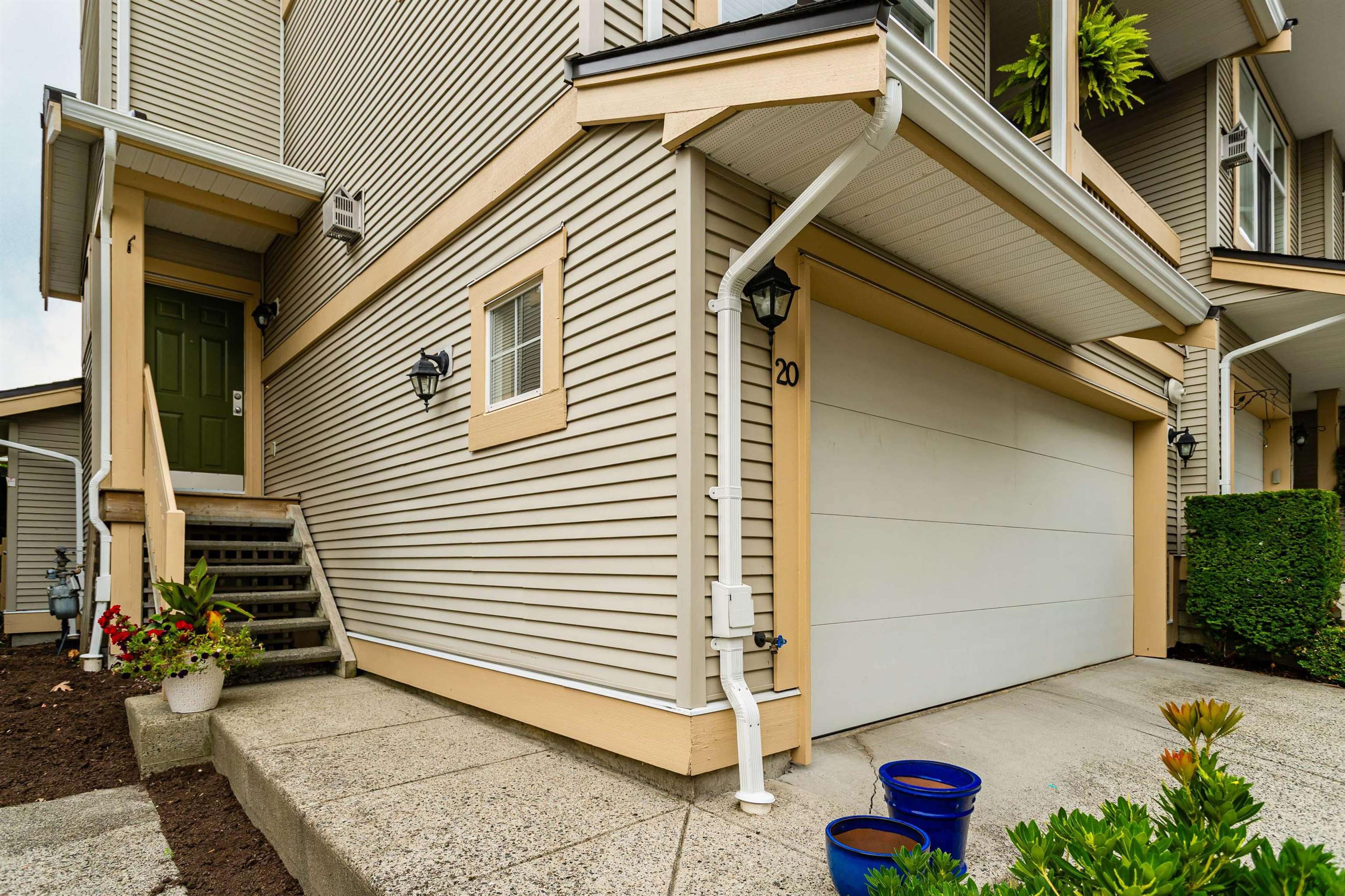 14959 58 Avenue, Surrey - Exteriors - Photo 2