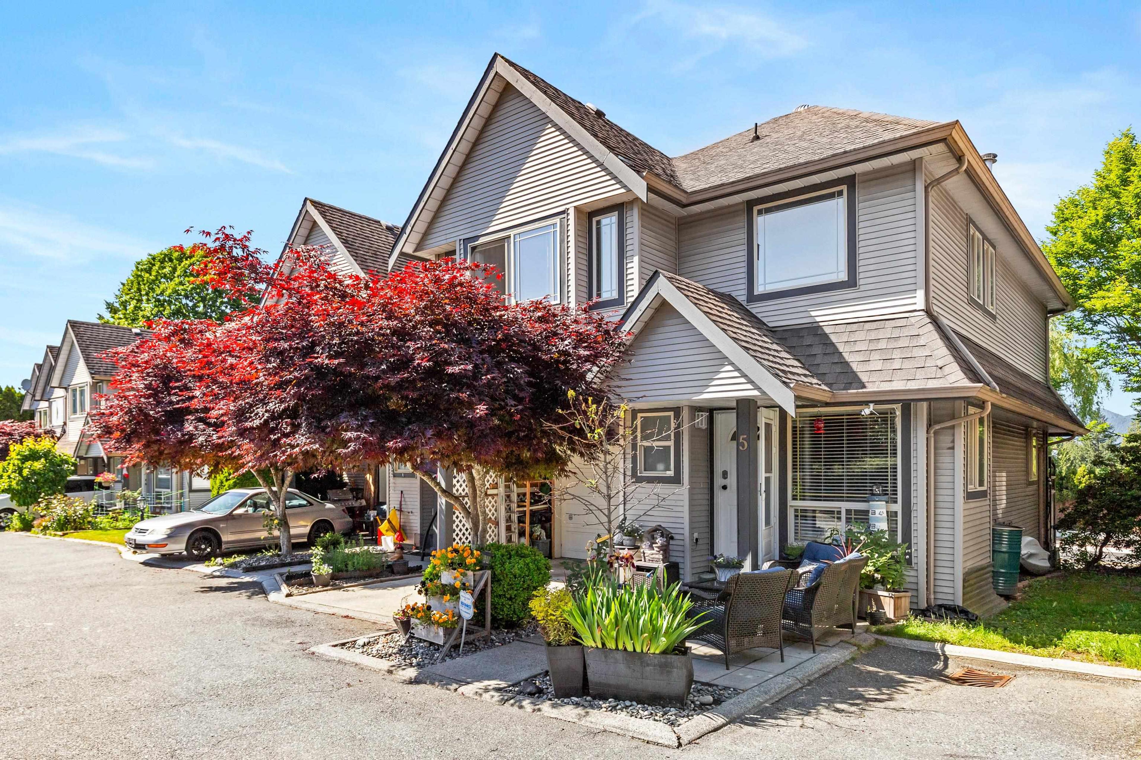 22980 Abernethy Lane, Maple Ridge - Exteriors - Full Complex View - Photo 1