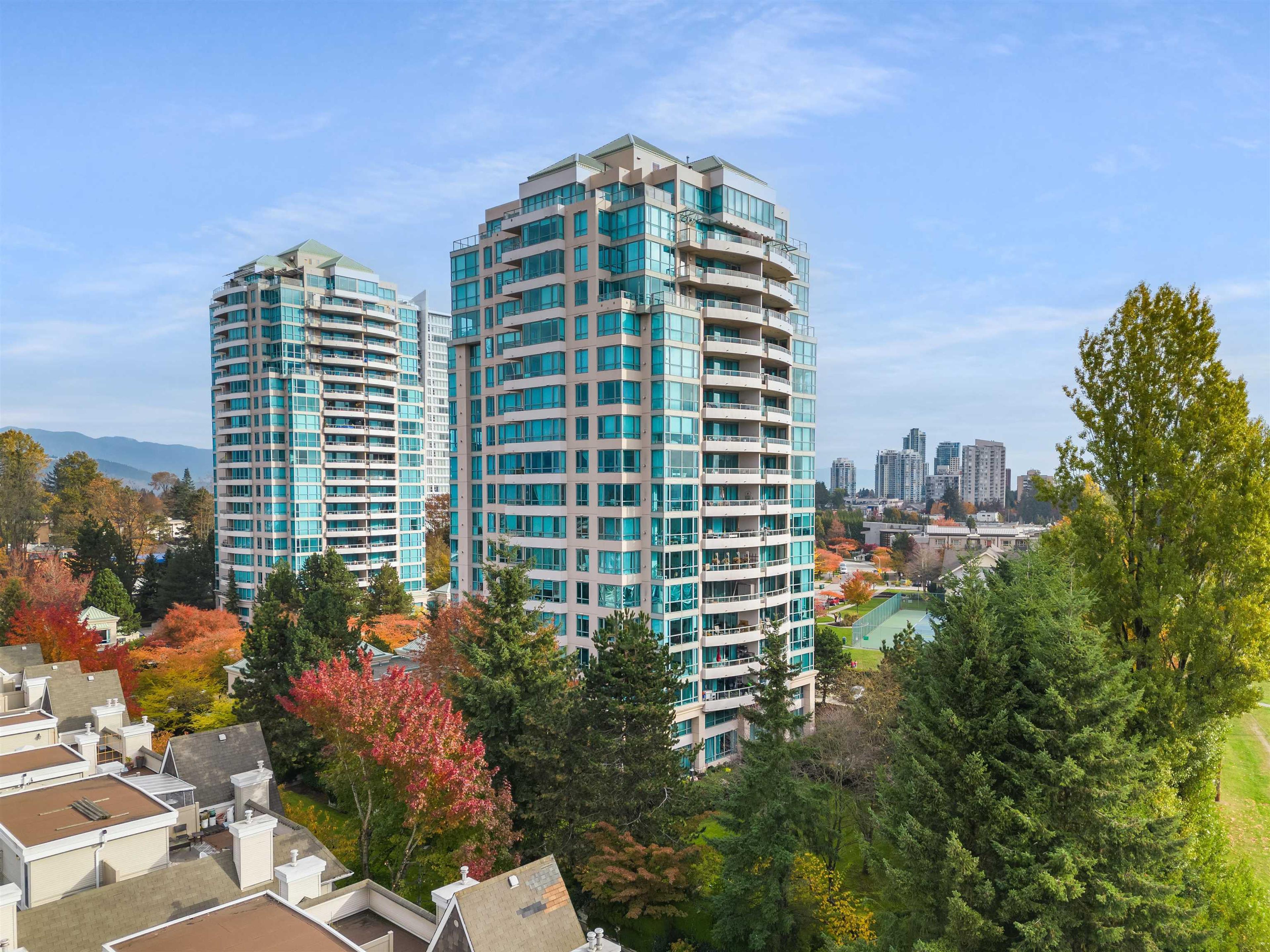 6622 Southoaks Crescent, Burnaby - Exteriors - Full Complex View - Photo 4