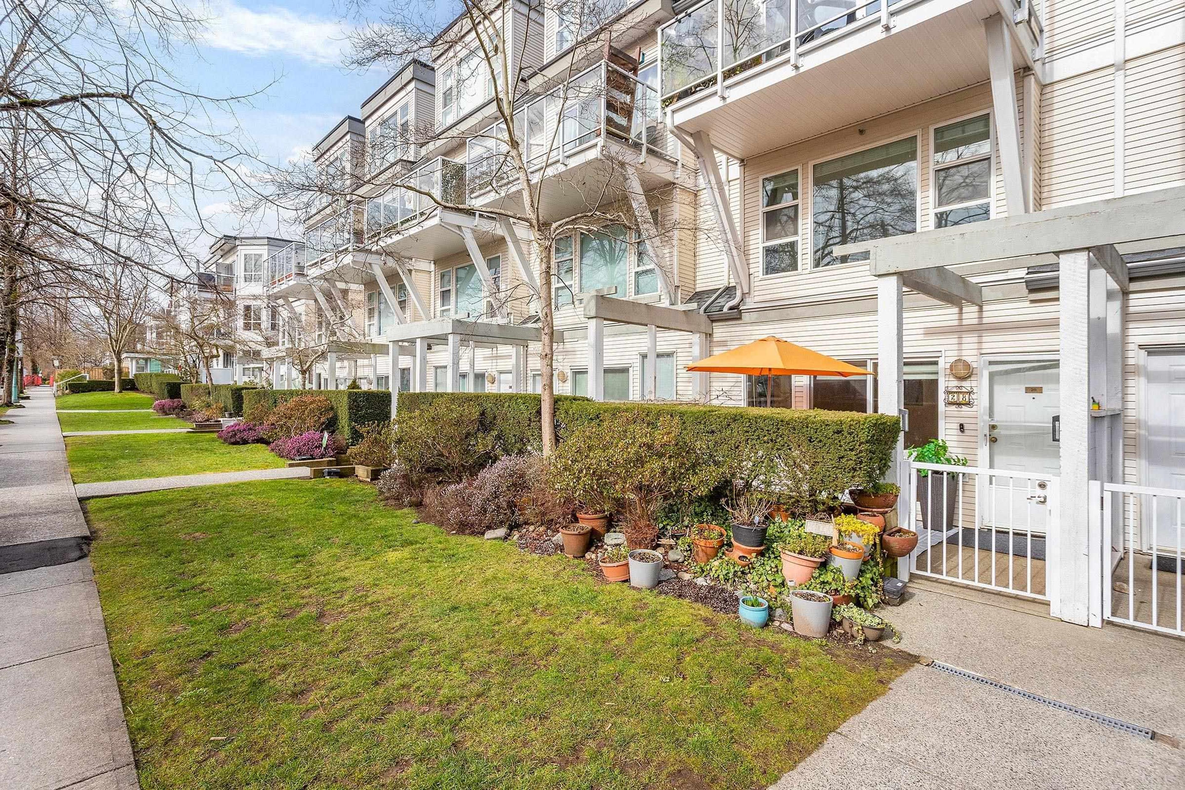 2727 E Kent Avenue North, Vancouver - Exteriors - Full Complex View - Photo 2