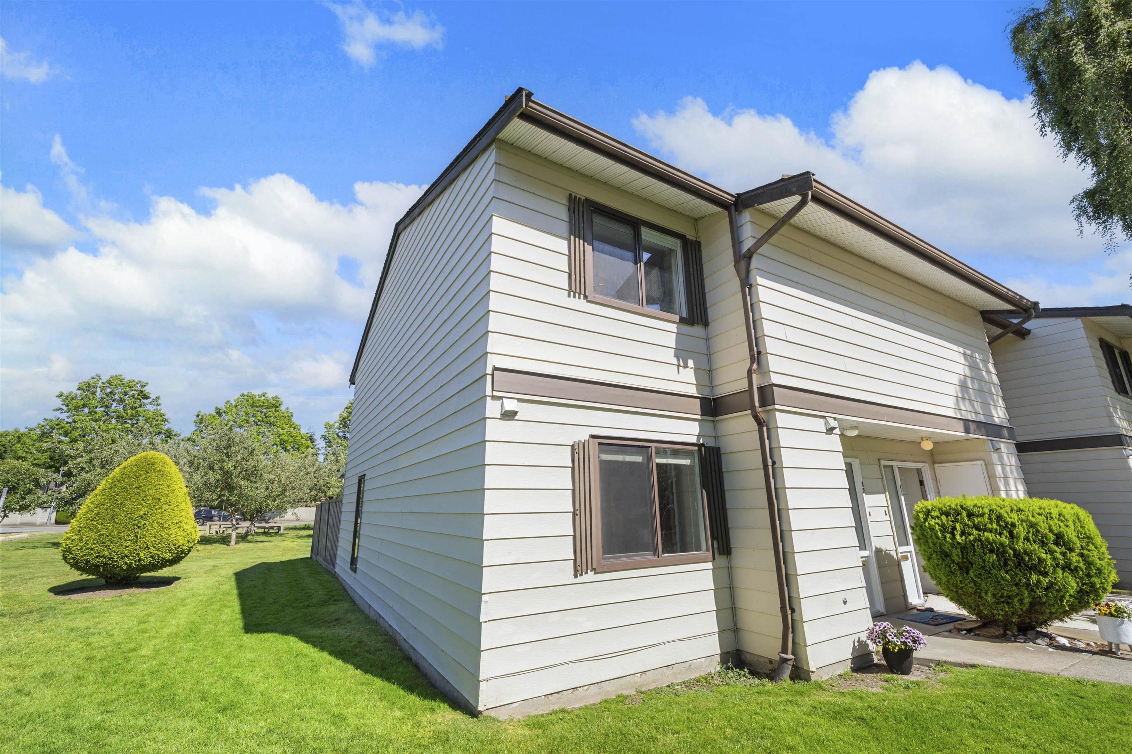 4800 Trimaran Drive, Richmond - Exteriors - Photo 5