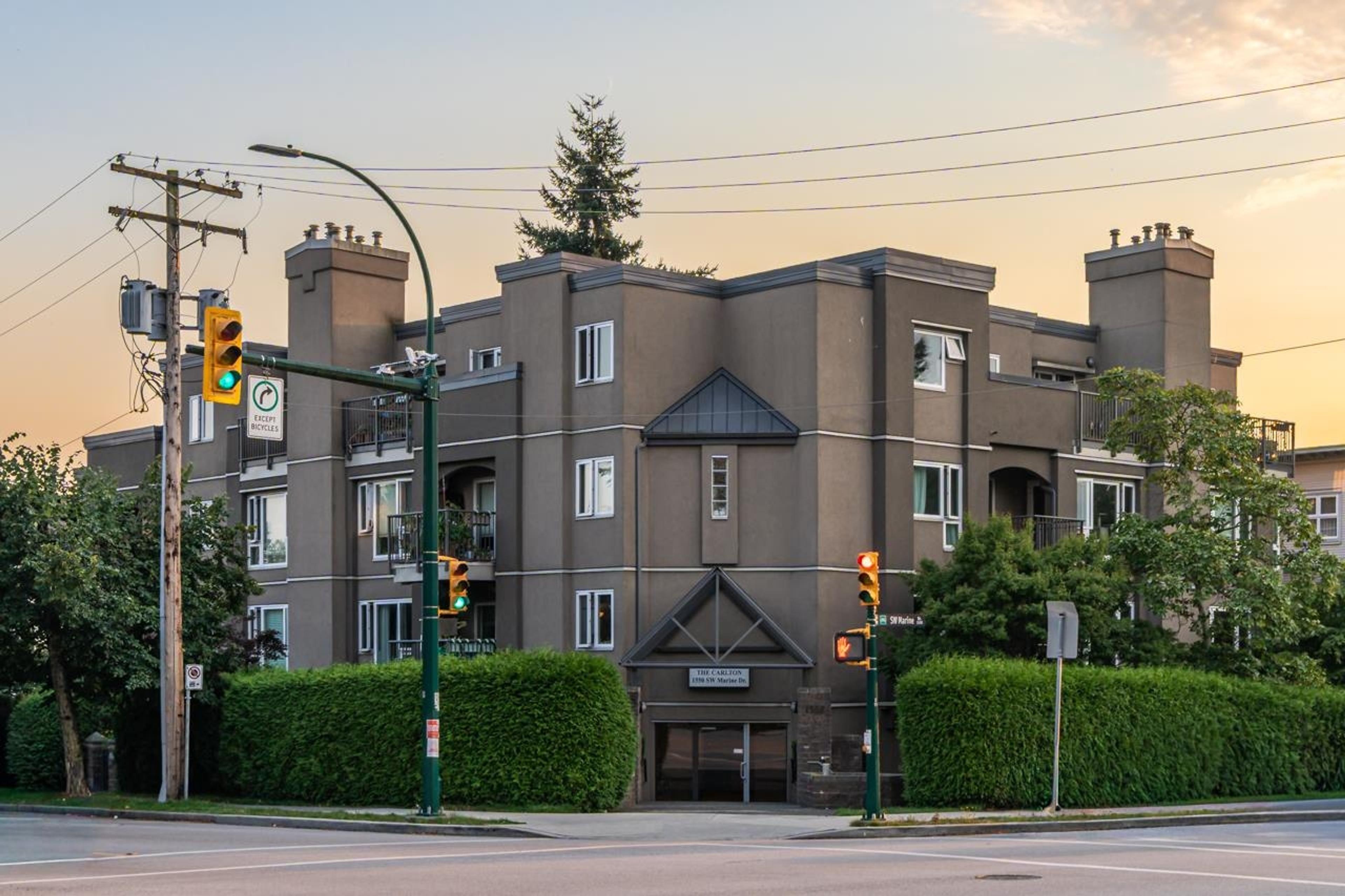 1550 SW Marine Drive, Vancouver - Exteriors - Photo 2