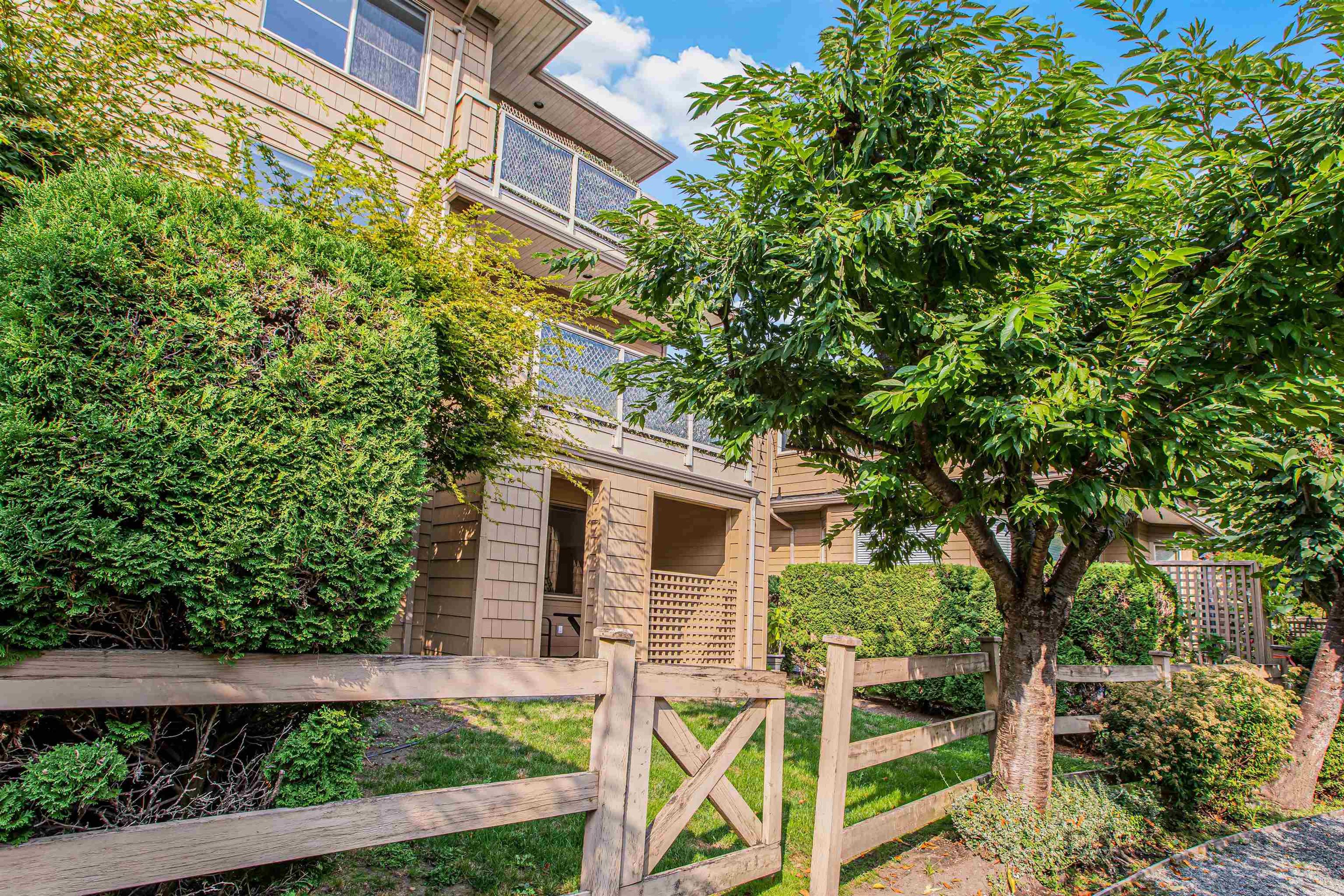 16655 64 Avenue, Surrey - Exteriors - Photo 3