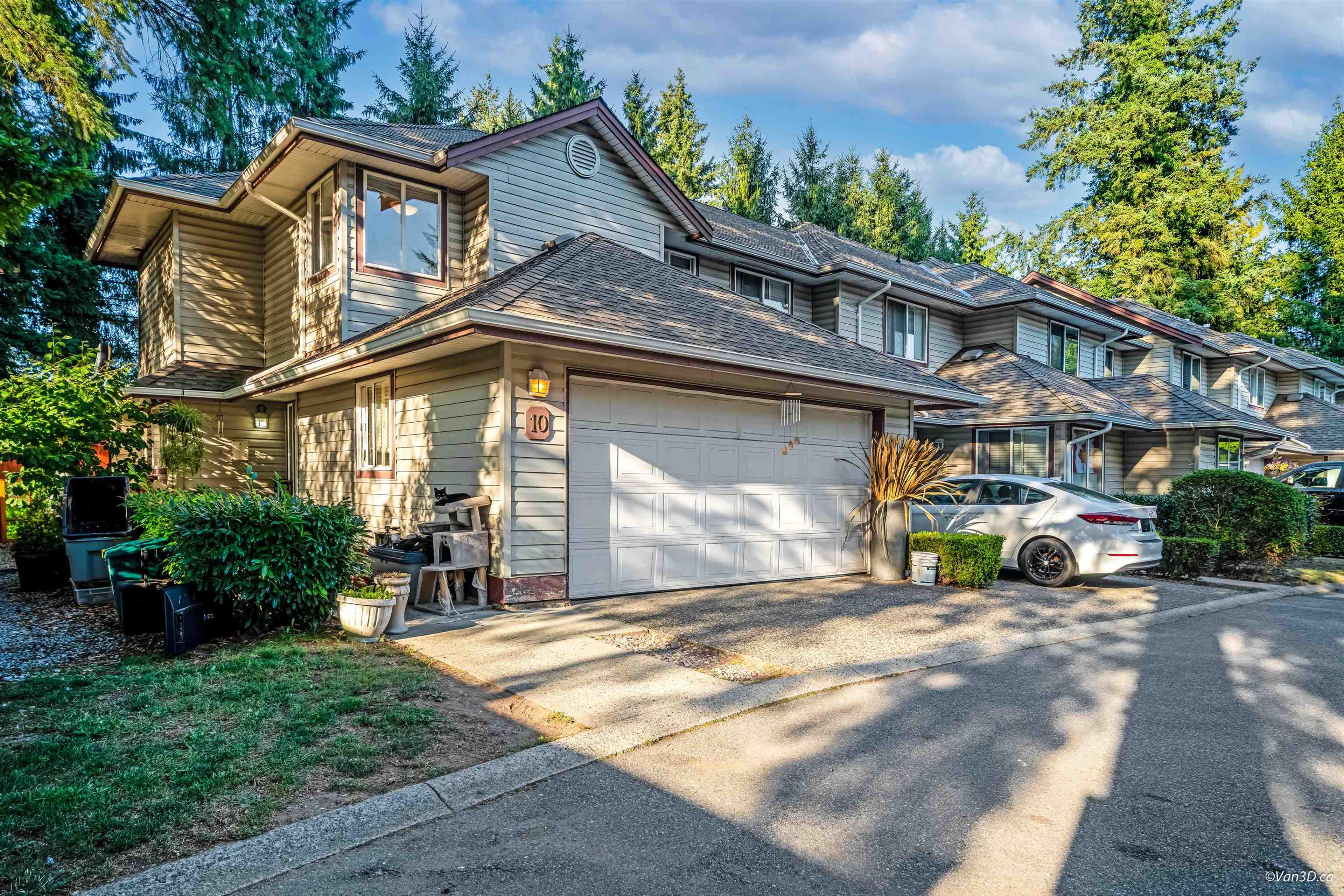 20985 Camwood Avenue, Maple Ridge - Exteriors - Full Complex View - Photo 2