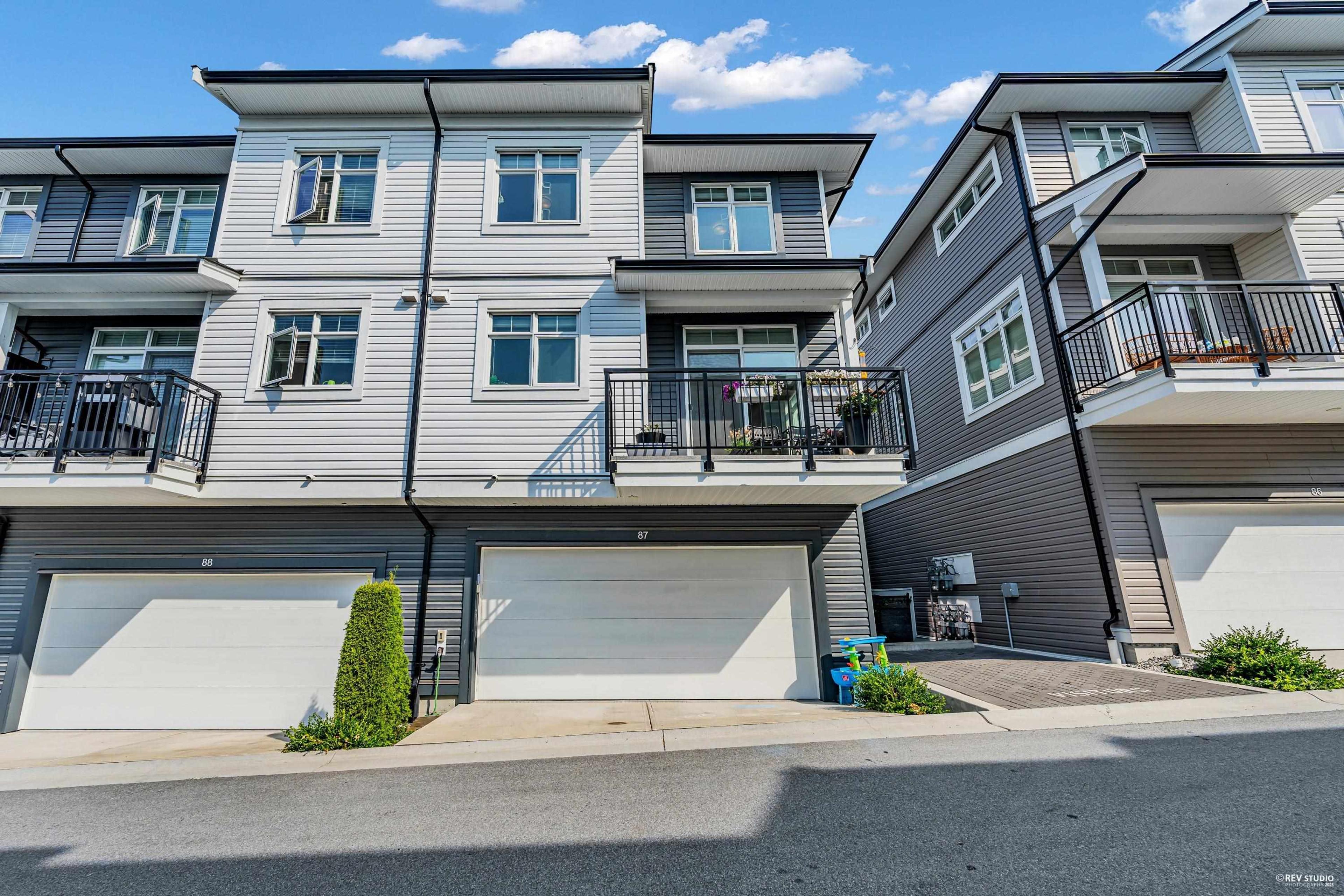 2070 Oak Meadows Drive, Surrey - Exteriors - Full Complex View - Photo 5