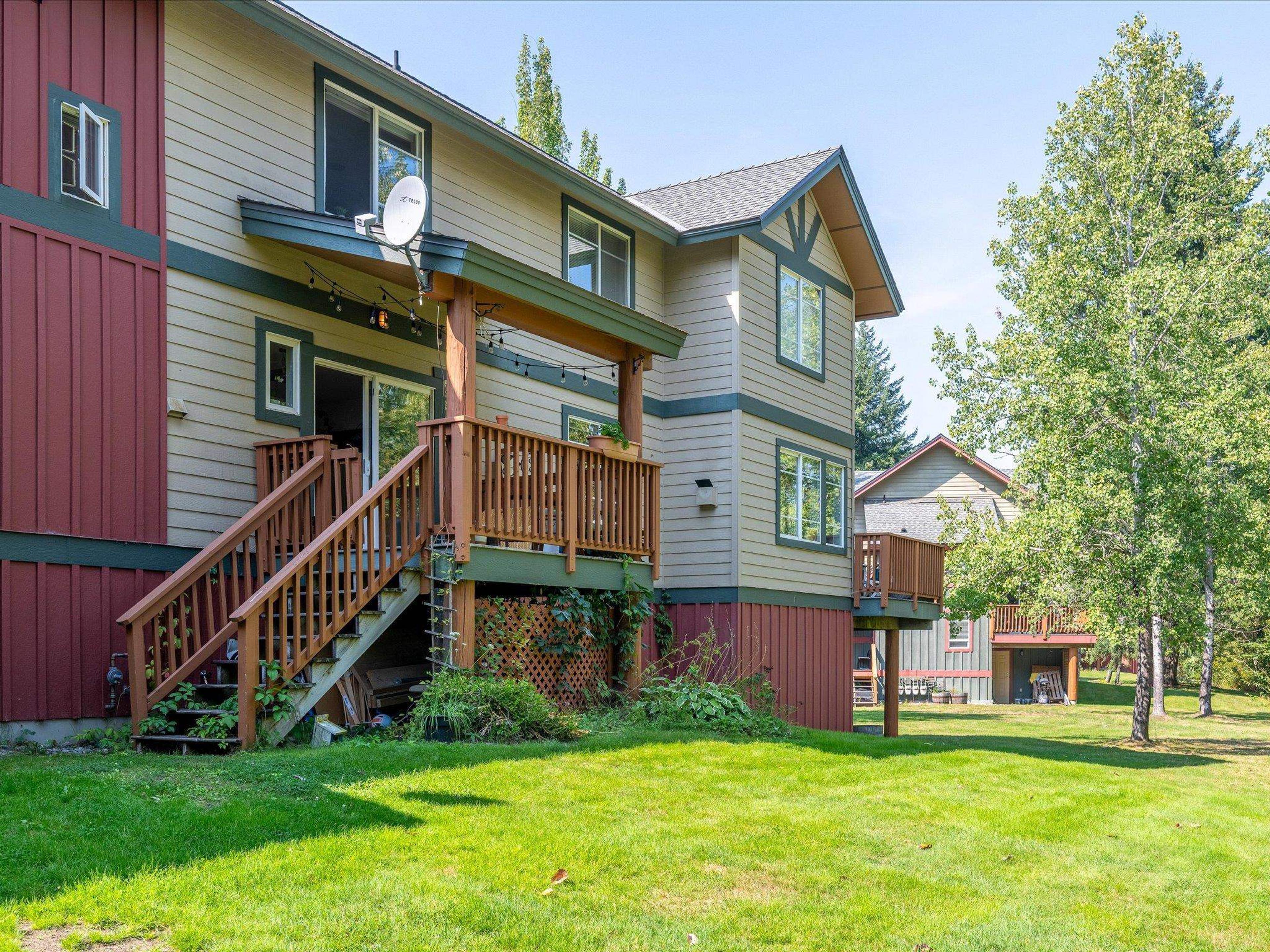 1450 Vine Road, Pemberton - Exteriors - Photo 4