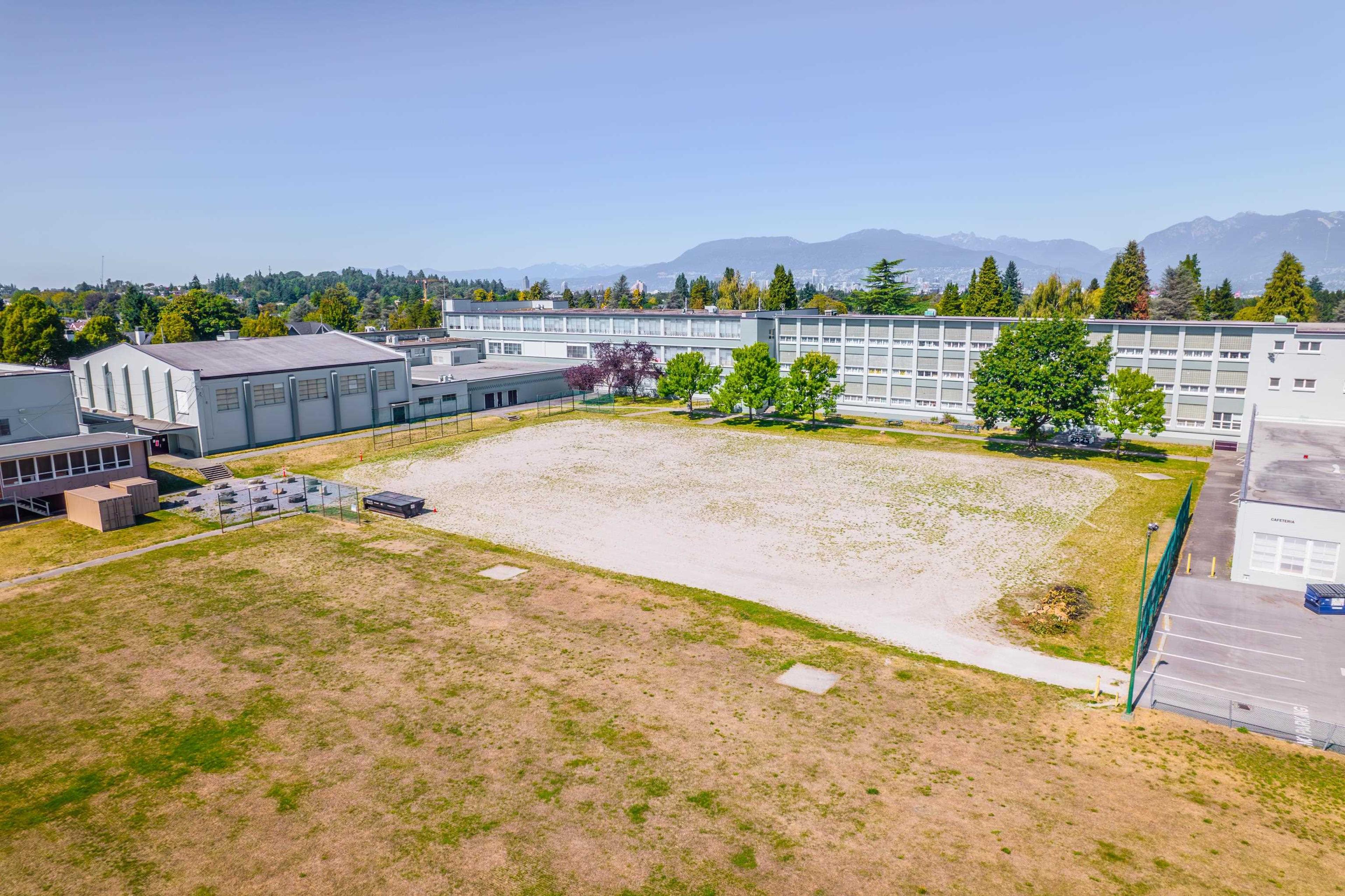 458 E 43rd Avenue, Vancouver - Exteriors - Full Complex View, Drone/Aerial View - Photo 3