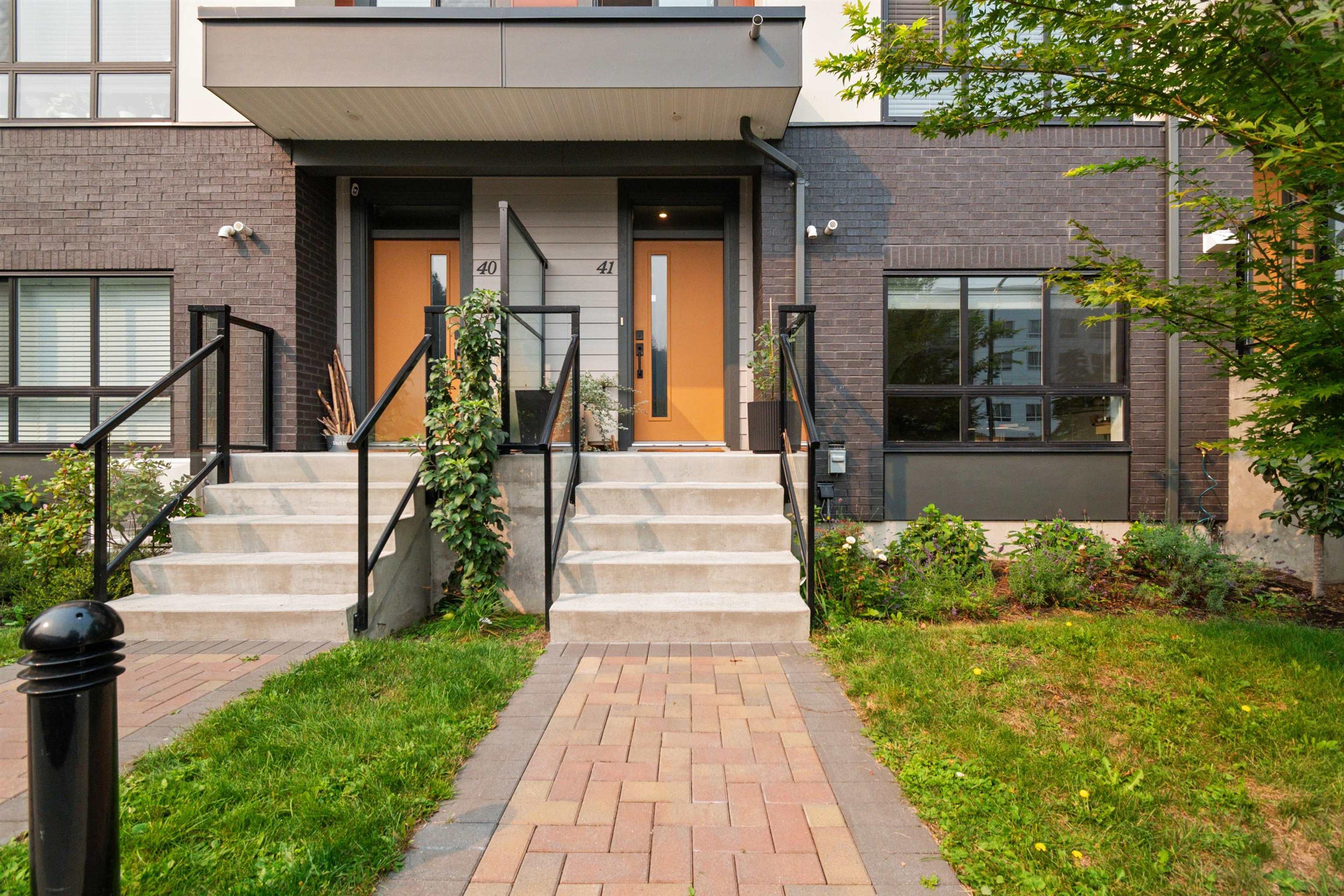 45500 Campus Drive, Chilliwack - Exteriors - Photo 2