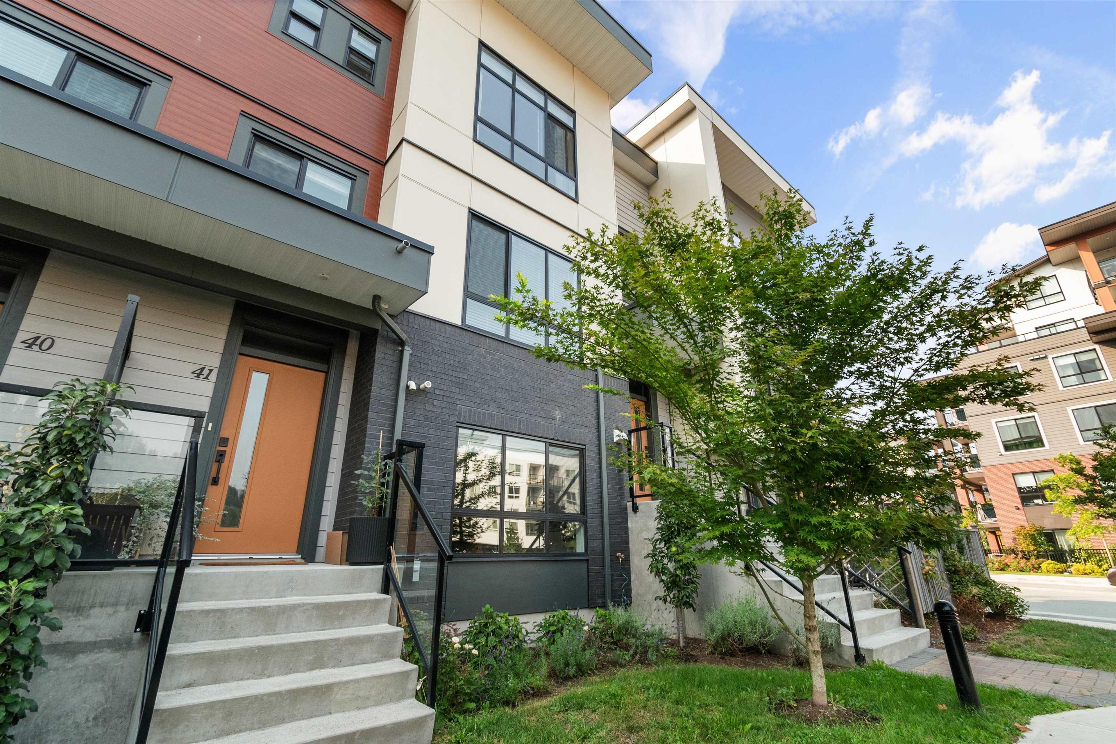 45500 Campus Drive, Chilliwack - Exteriors - Photo 5