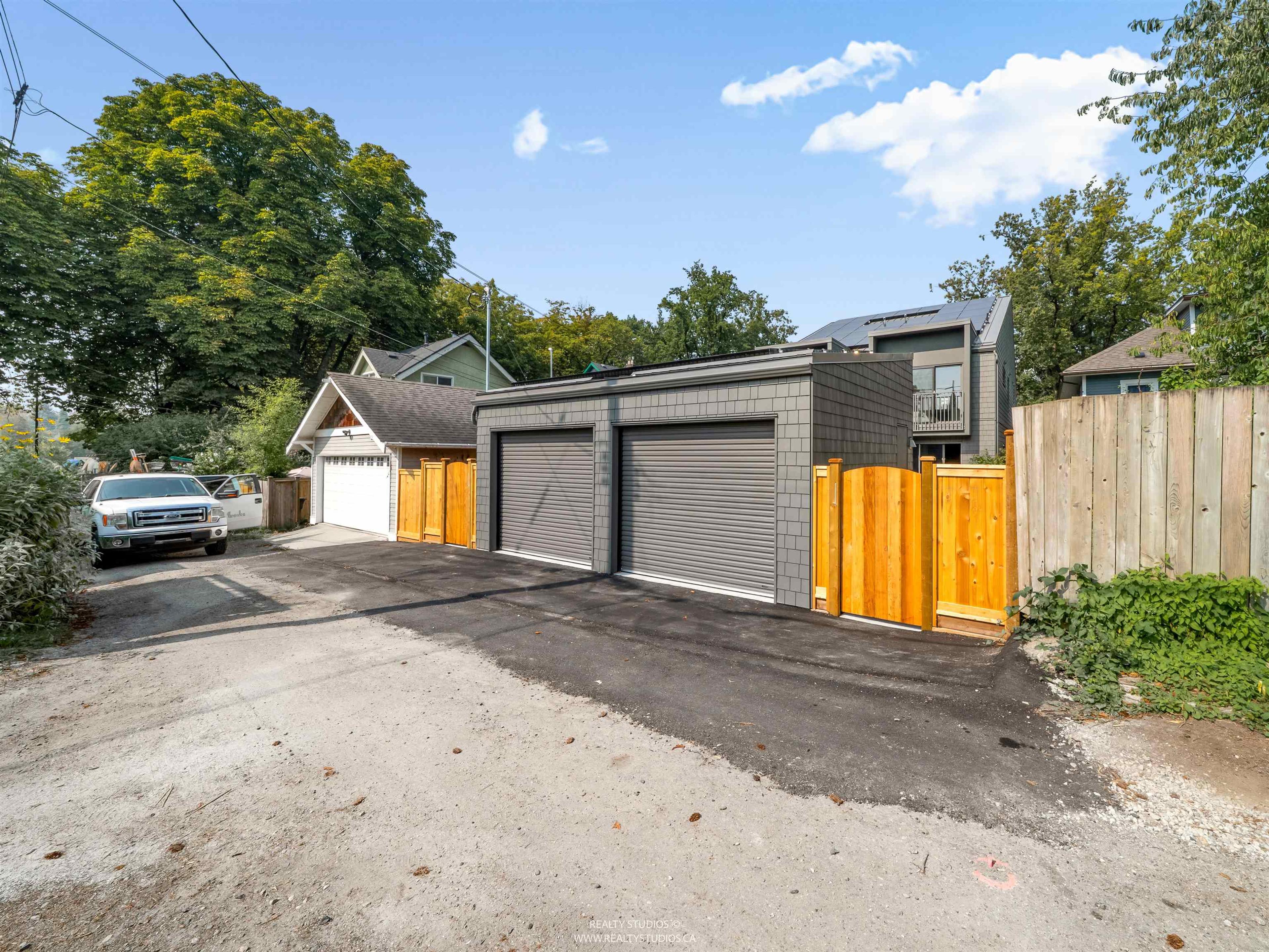 1120 E 23rd Avenue, Vancouver - Exteriors - Photo 4