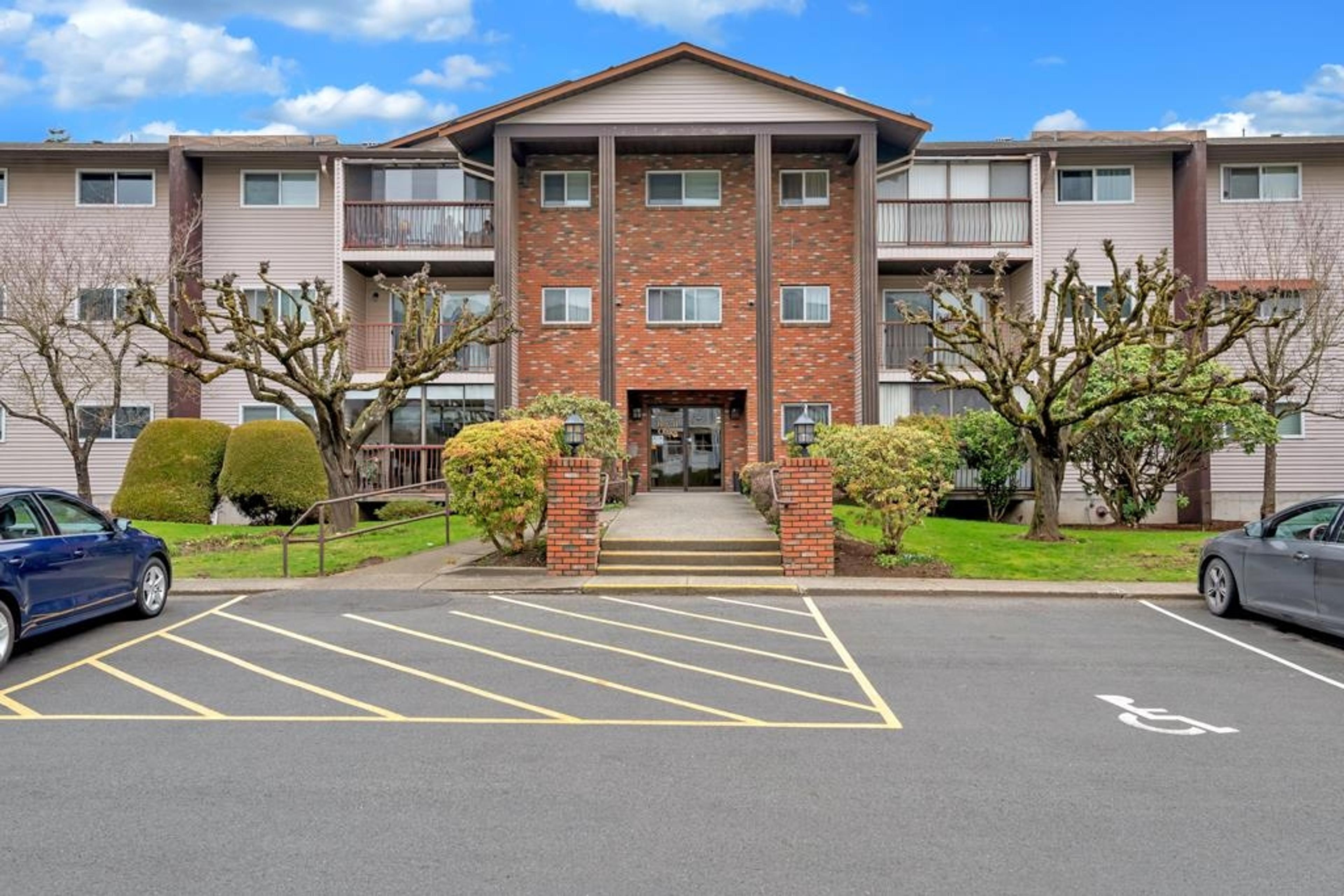 32910 Amicus Place, Abbotsford - Exteriors - Photo 1