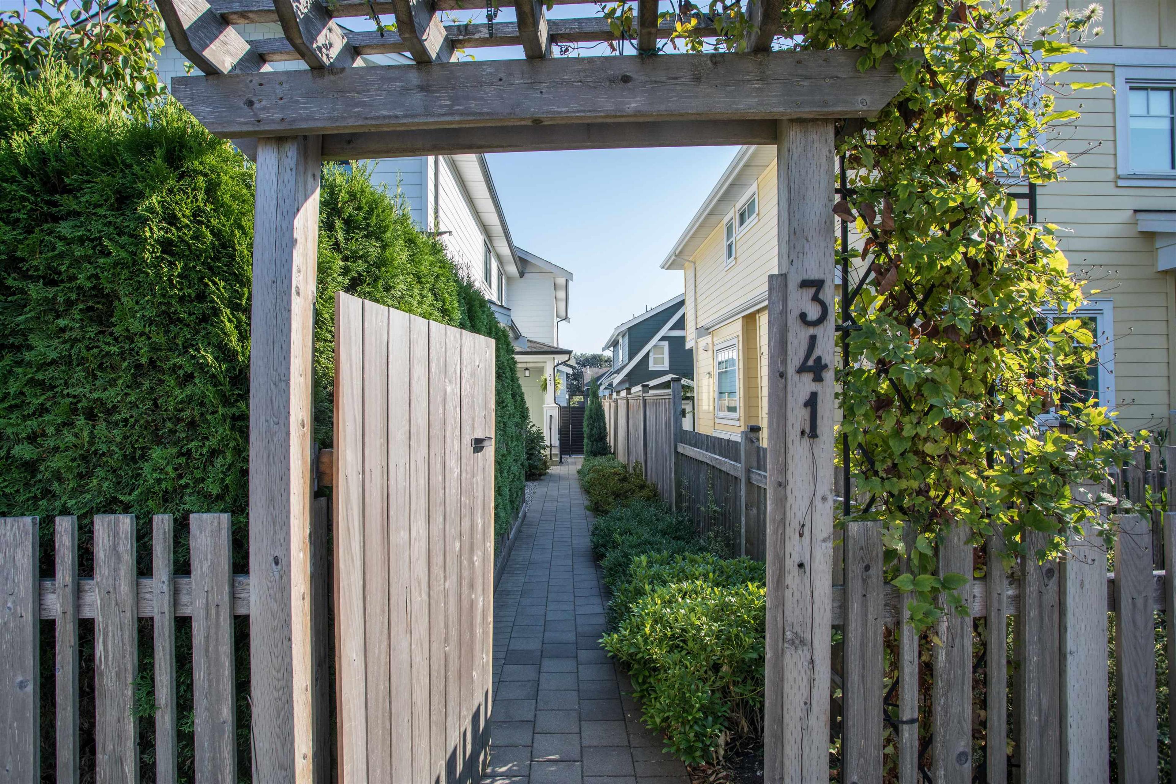 341 E 13th Street, North Vancouver - Exteriors - Photo 1