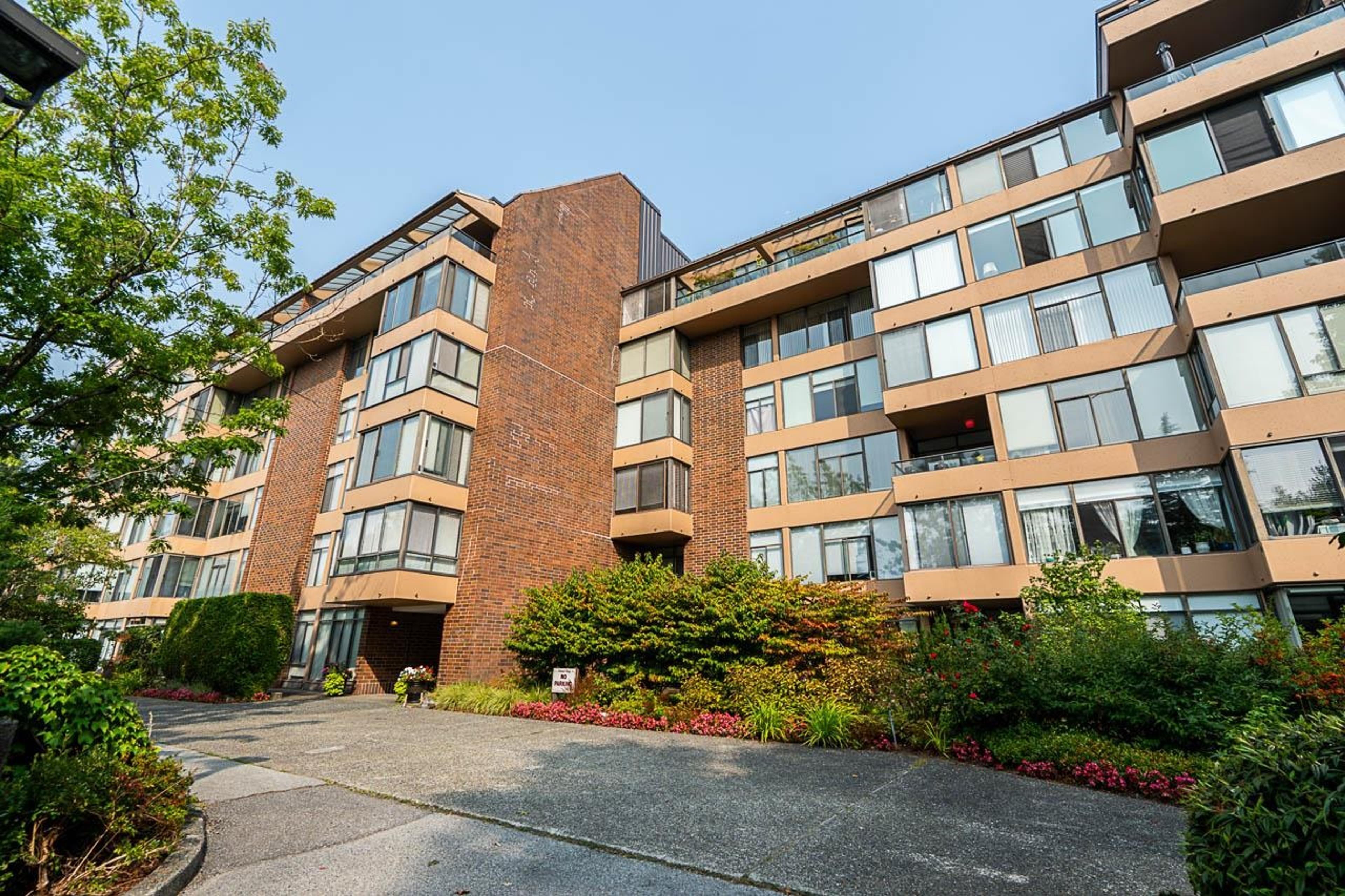 2101 Mcmullen Avenue, Vancouver - Exteriors - Full Complex View - Photo 1