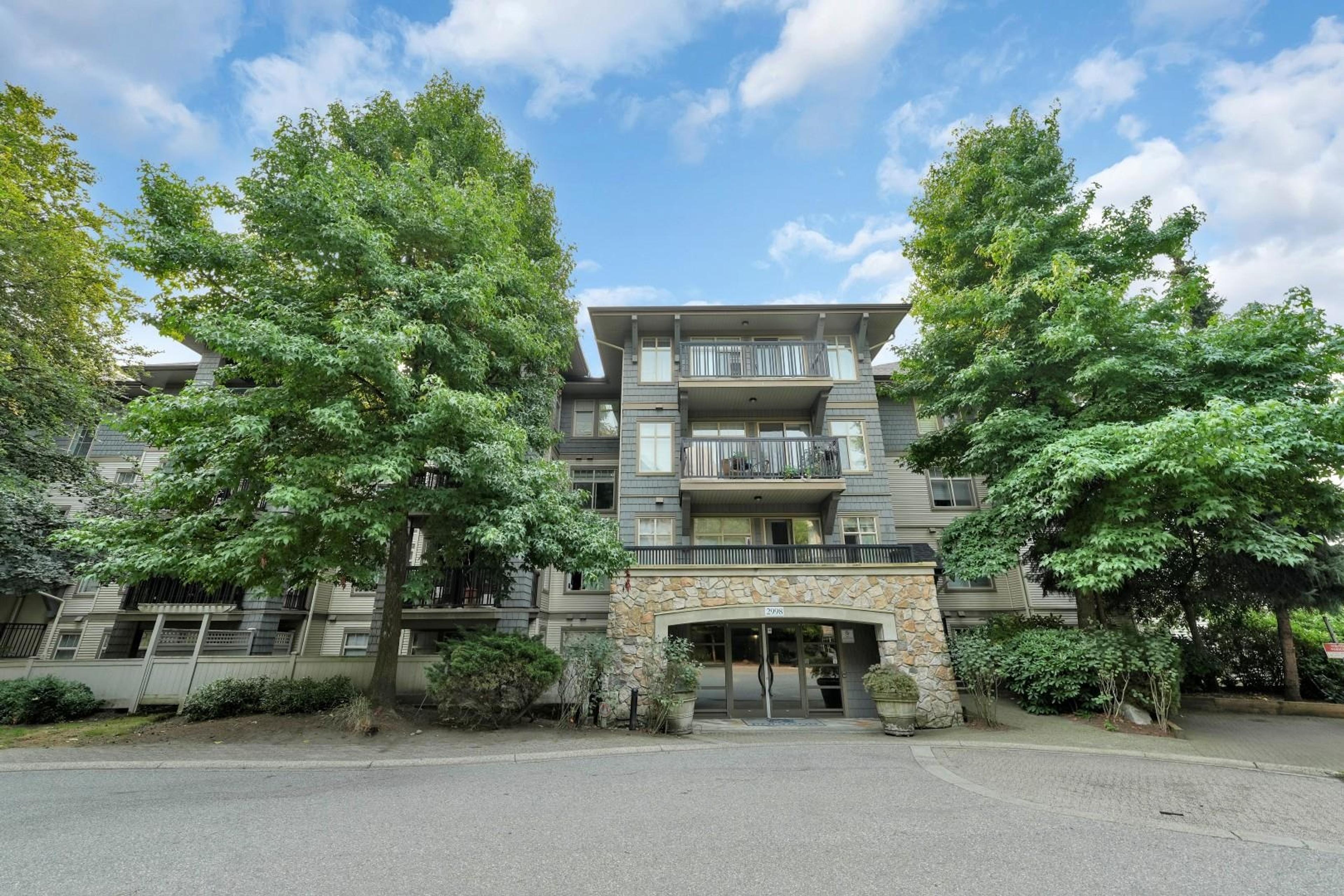 2998 Silver Springs Boulevard, Coquitlam - Exteriors - Photo 4