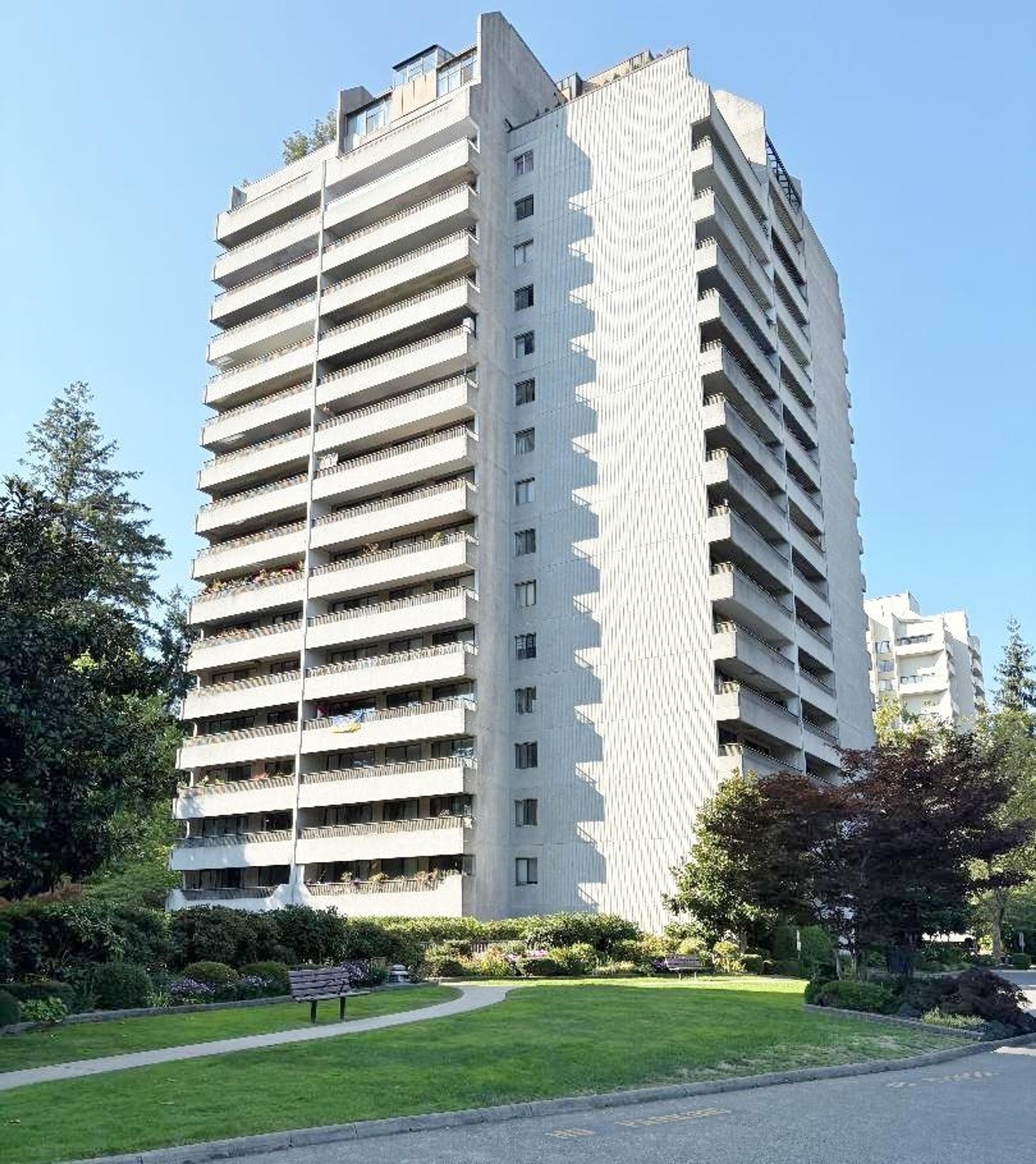 4134 Maywood Street, Burnaby - Exteriors - Photo 1