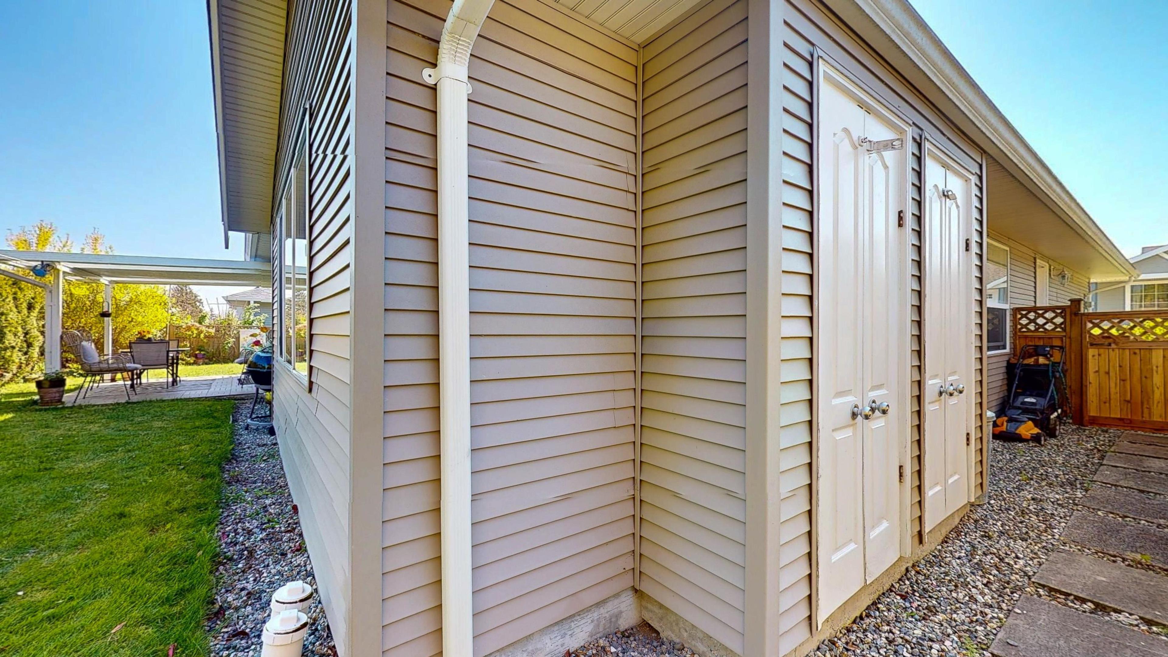 5688 Louise Way, Sechelt - Exteriors - Photo 5