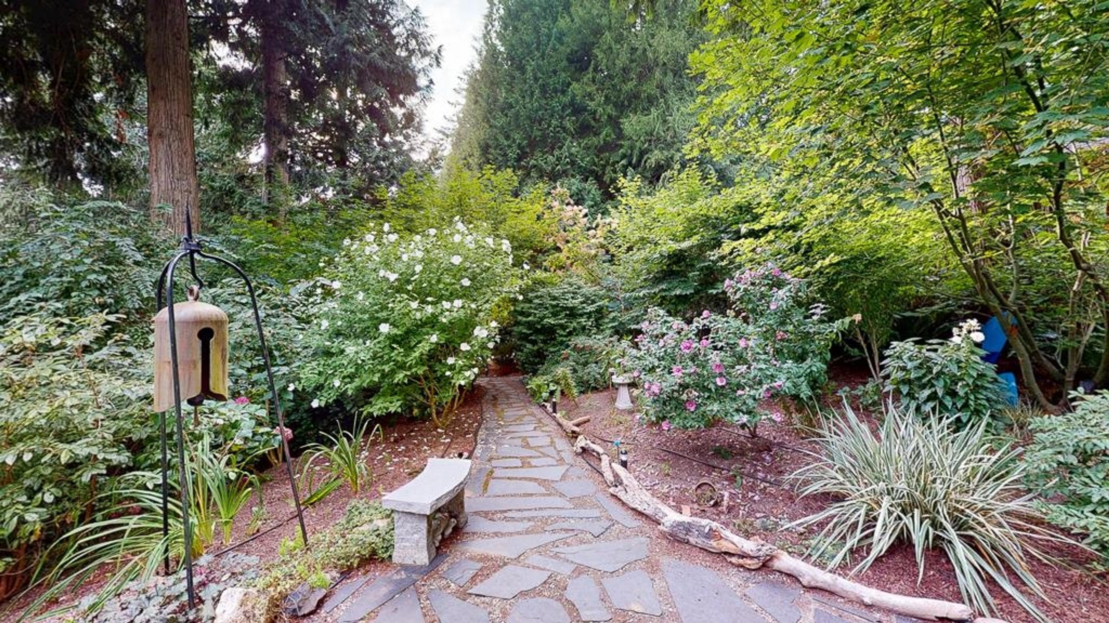 1131 Emery Road, Roberts Creek - Exteriors - Drone/Aerial View - Photo 1