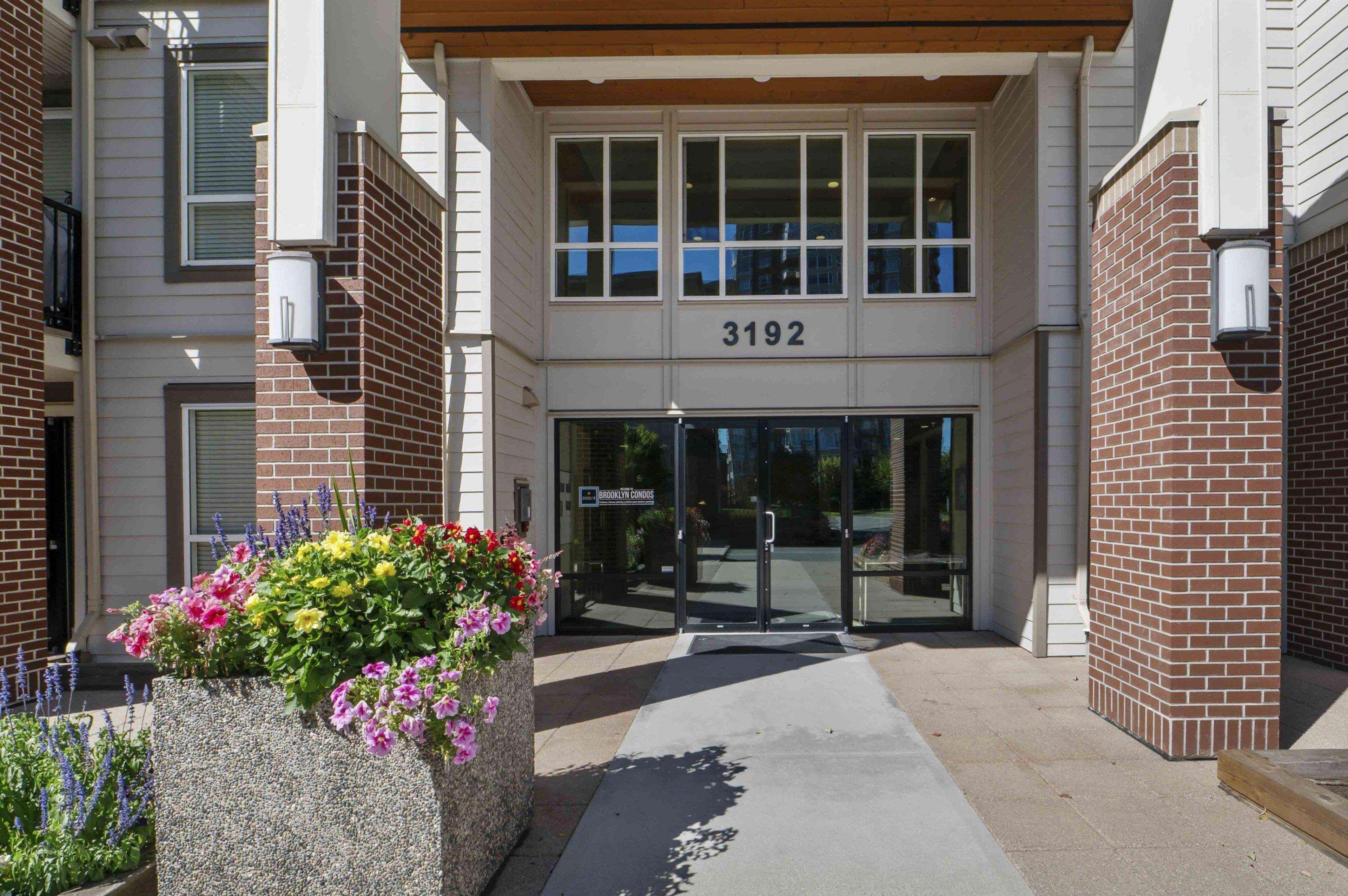 3192 Gladwin Road Road, Abbotsford - Exteriors - Photo 4