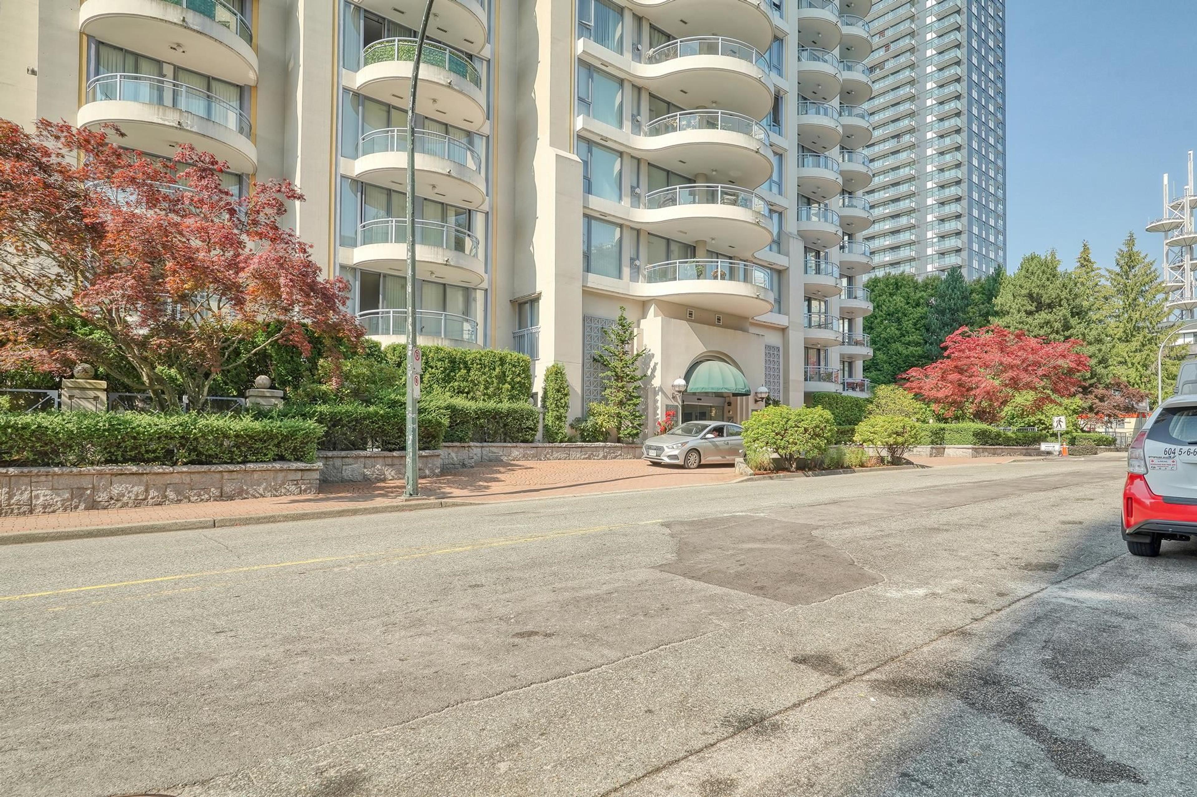 719 Princess Street, New Westminster - Exteriors - Photo 2