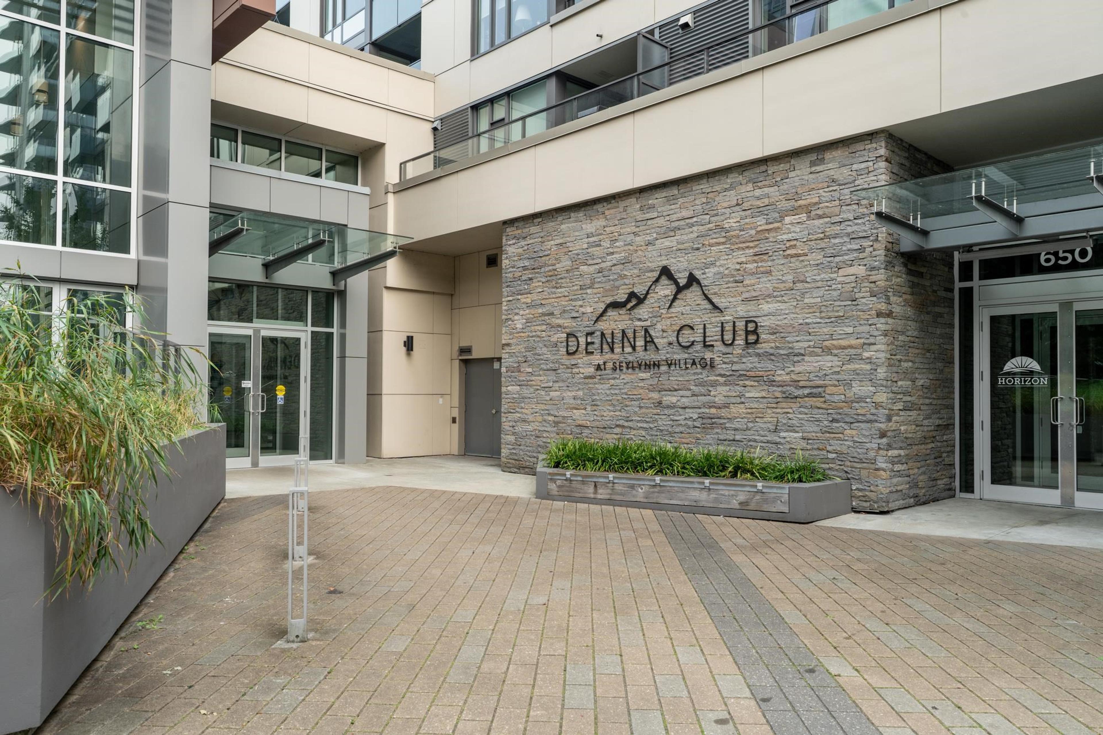 1500 Fern Street, North Vancouver - Exteriors - Photo 1