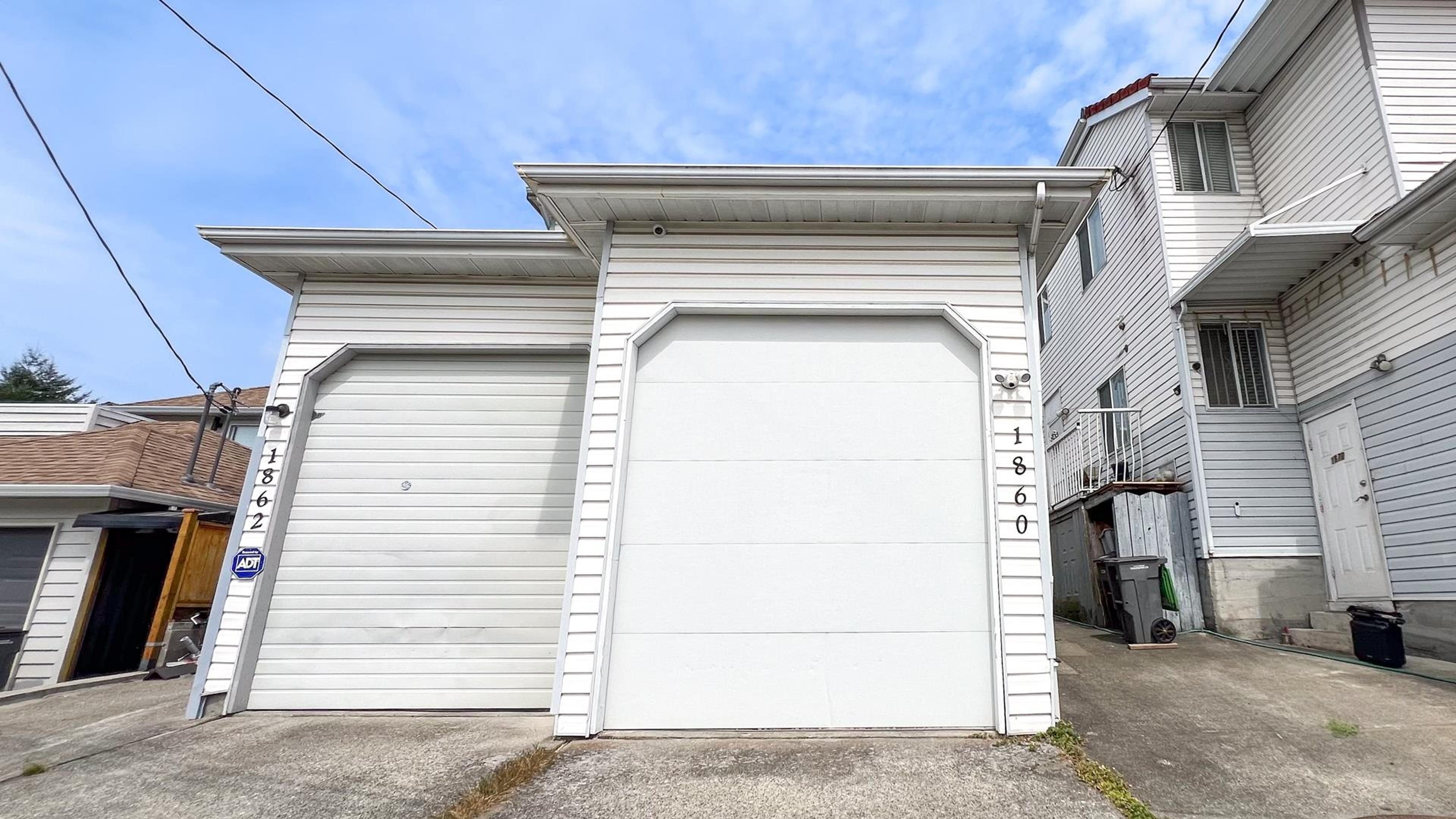 1860 SE Marine Drive, Vancouver - Exteriors - Photo 3