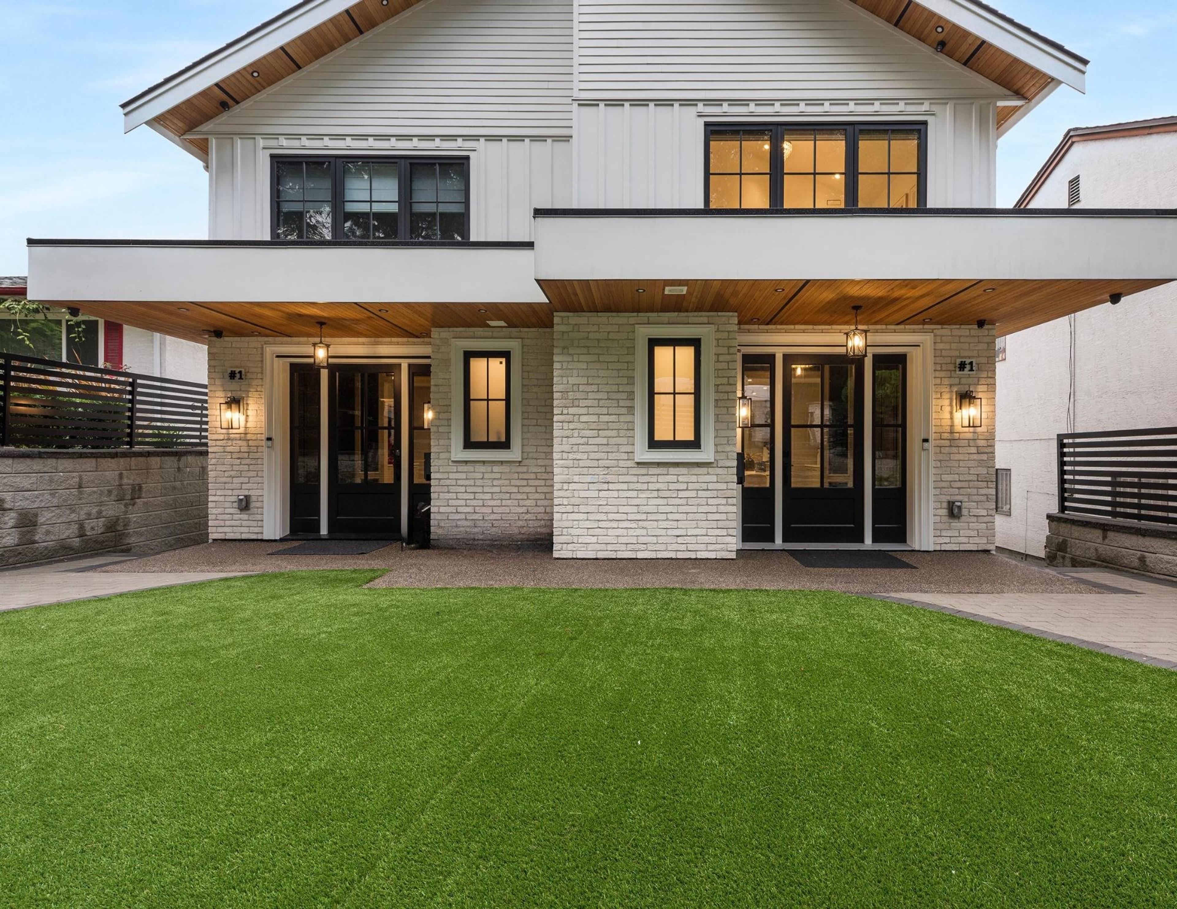 2173 Vanness Avenue, Vancouver - Exteriors - Photo 1