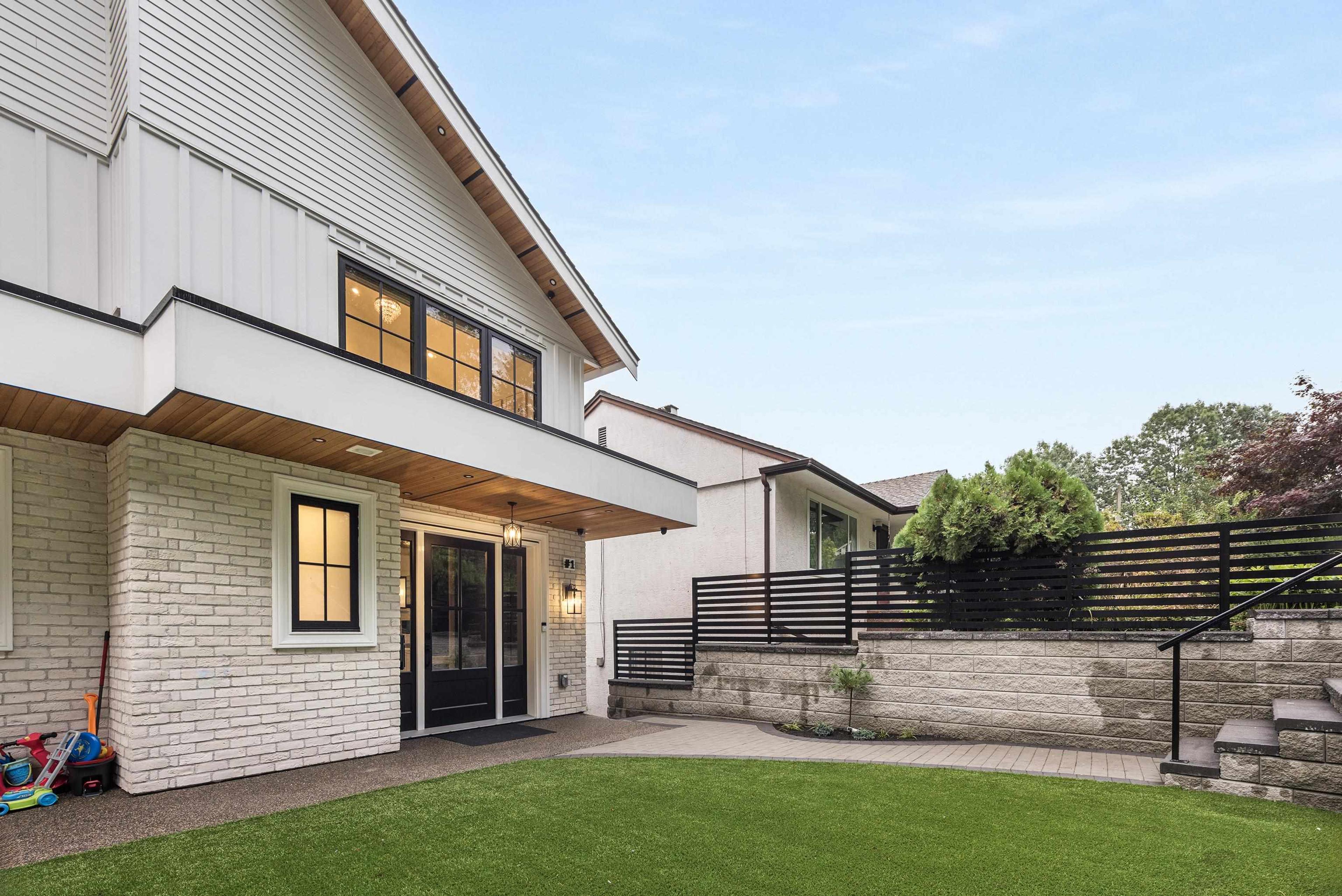 2173 Vanness Avenue, Vancouver - Exteriors - Photo 8