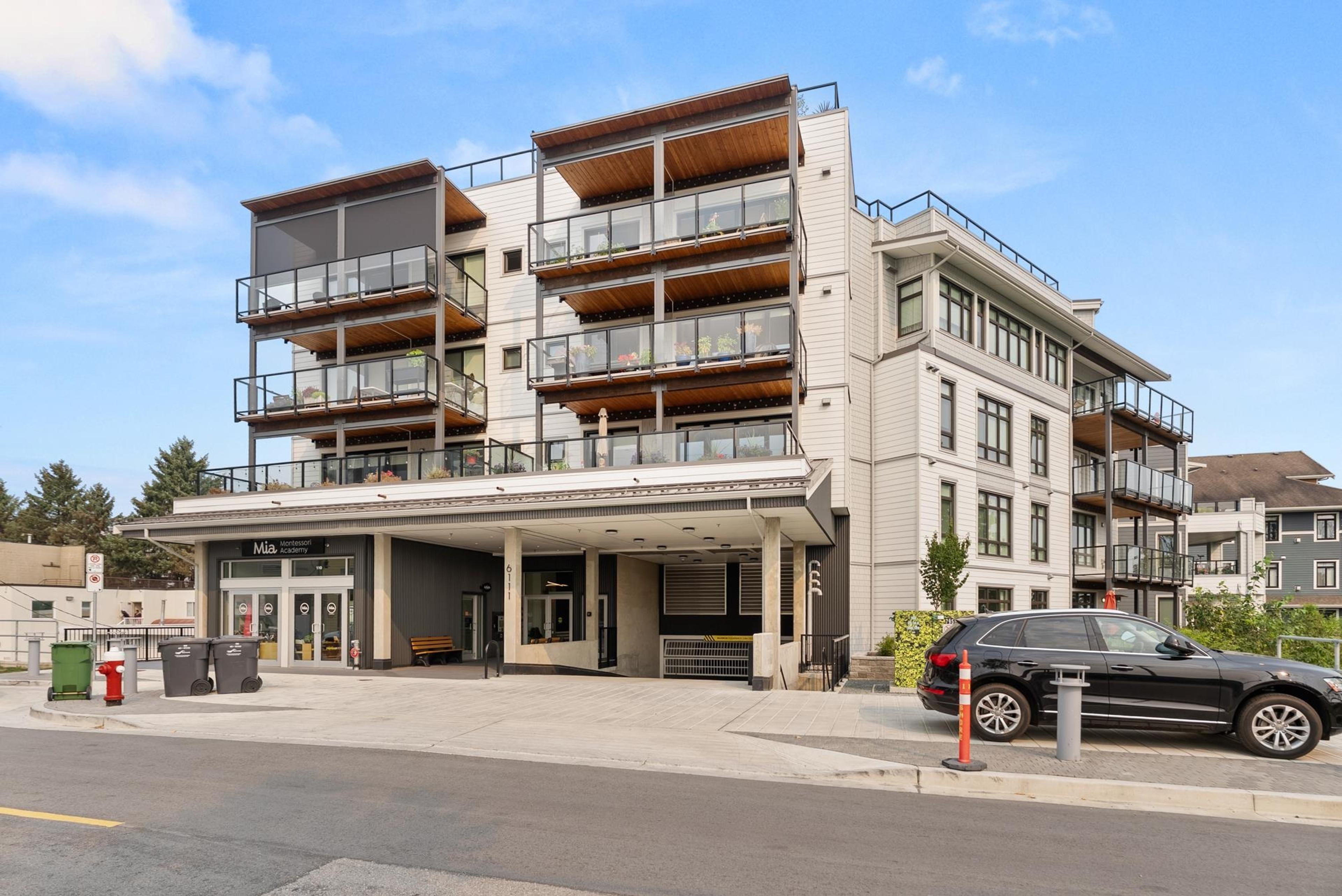 6111 Dyke Road, Richmond - Exteriors - Photo 2