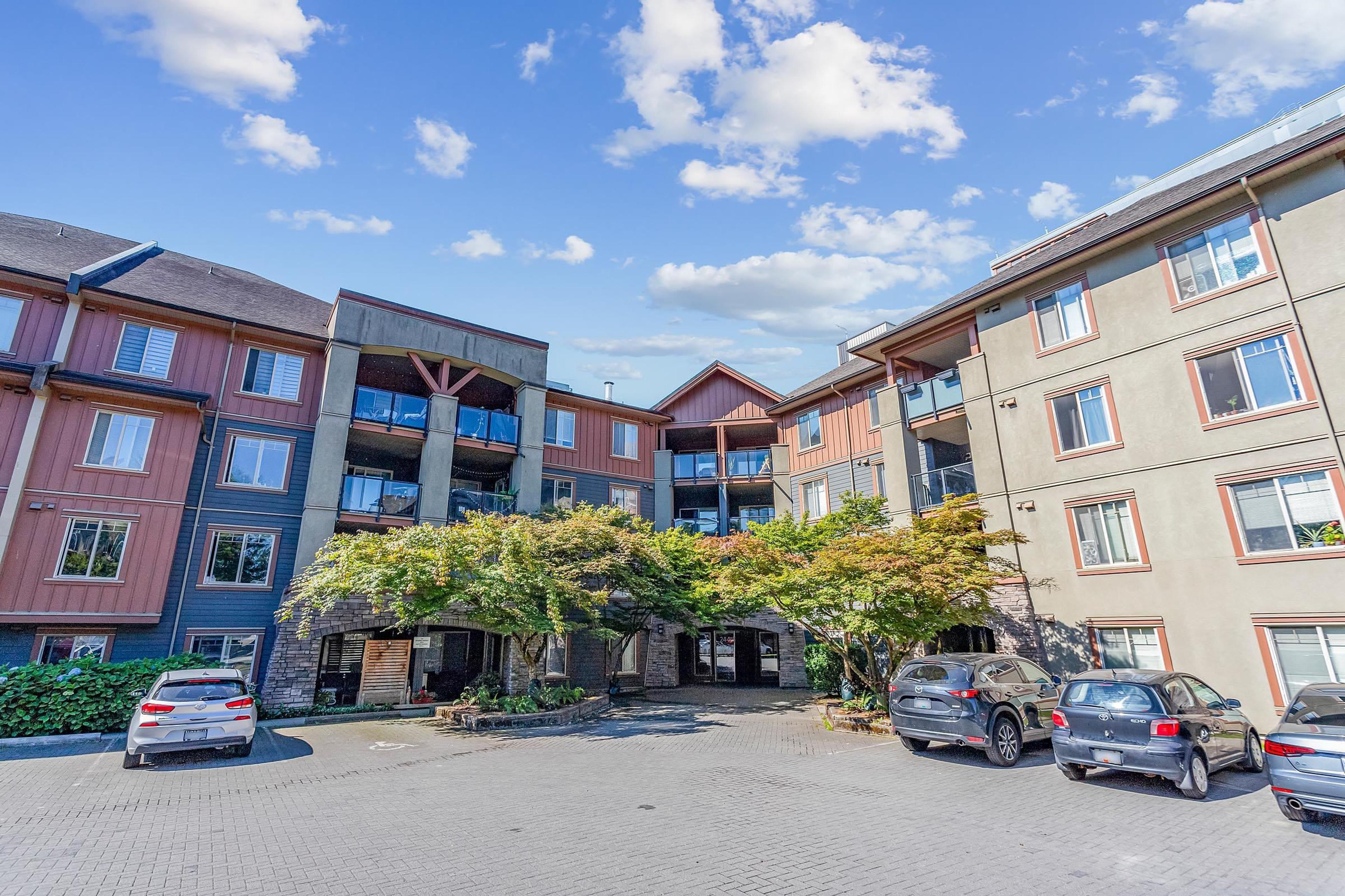 240 Sherbrooke Street, New Westminster - Exteriors - Full Complex View - Photo 2