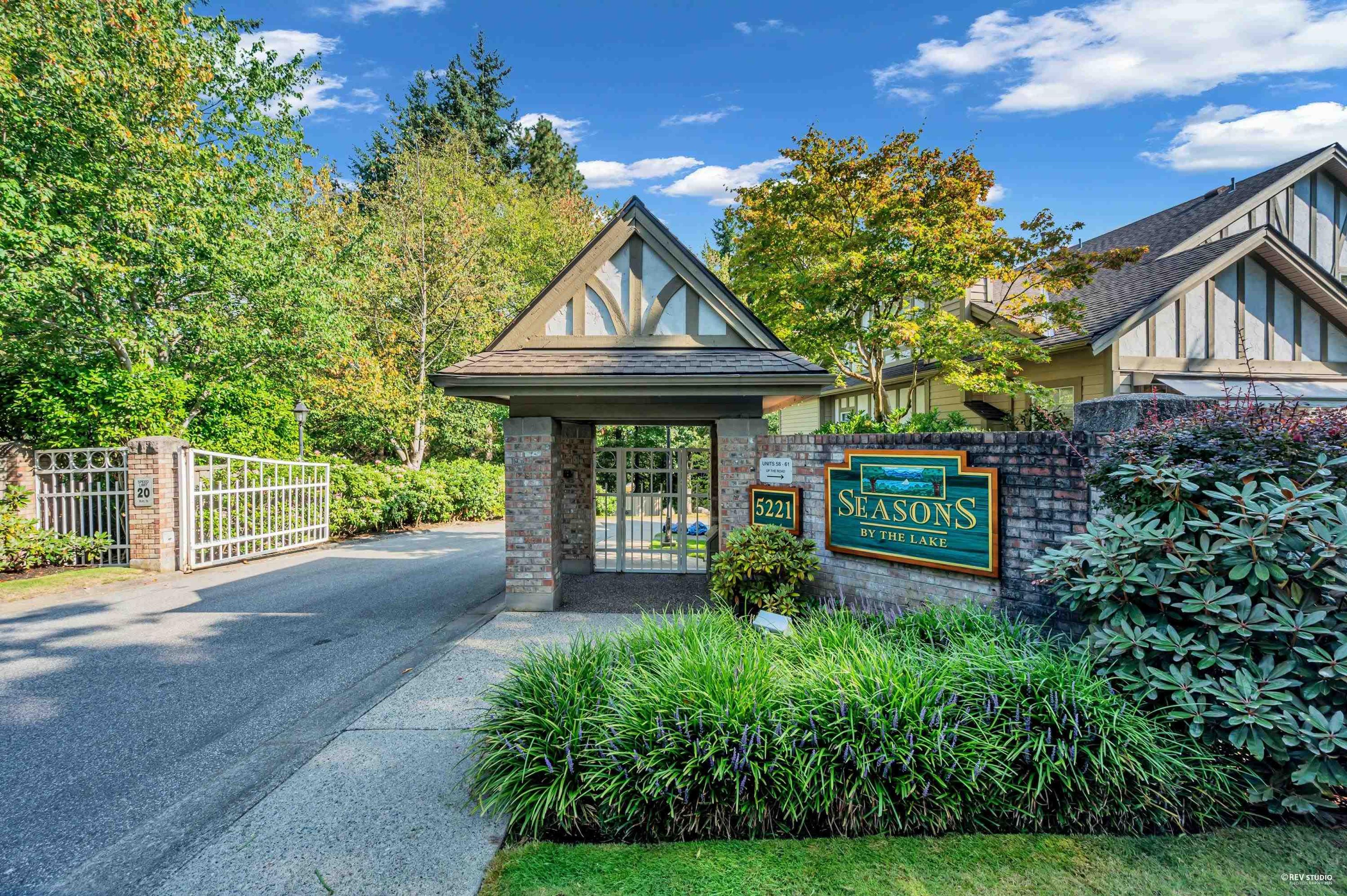 5221 Oakmount Crescent, Burnaby - Exteriors - Photo 1