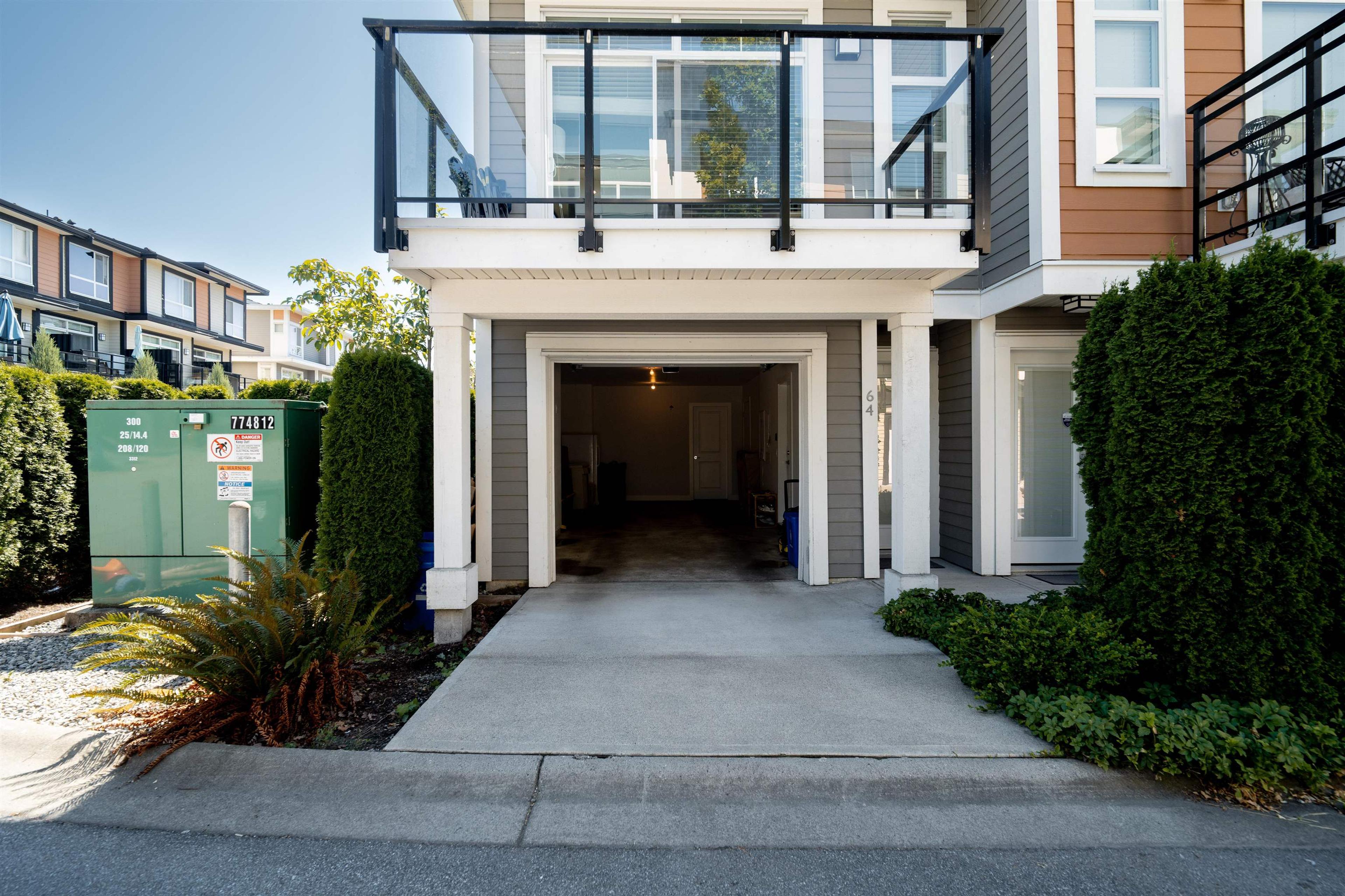 20857 77a Avenue, Langley - Exteriors - Photo 6