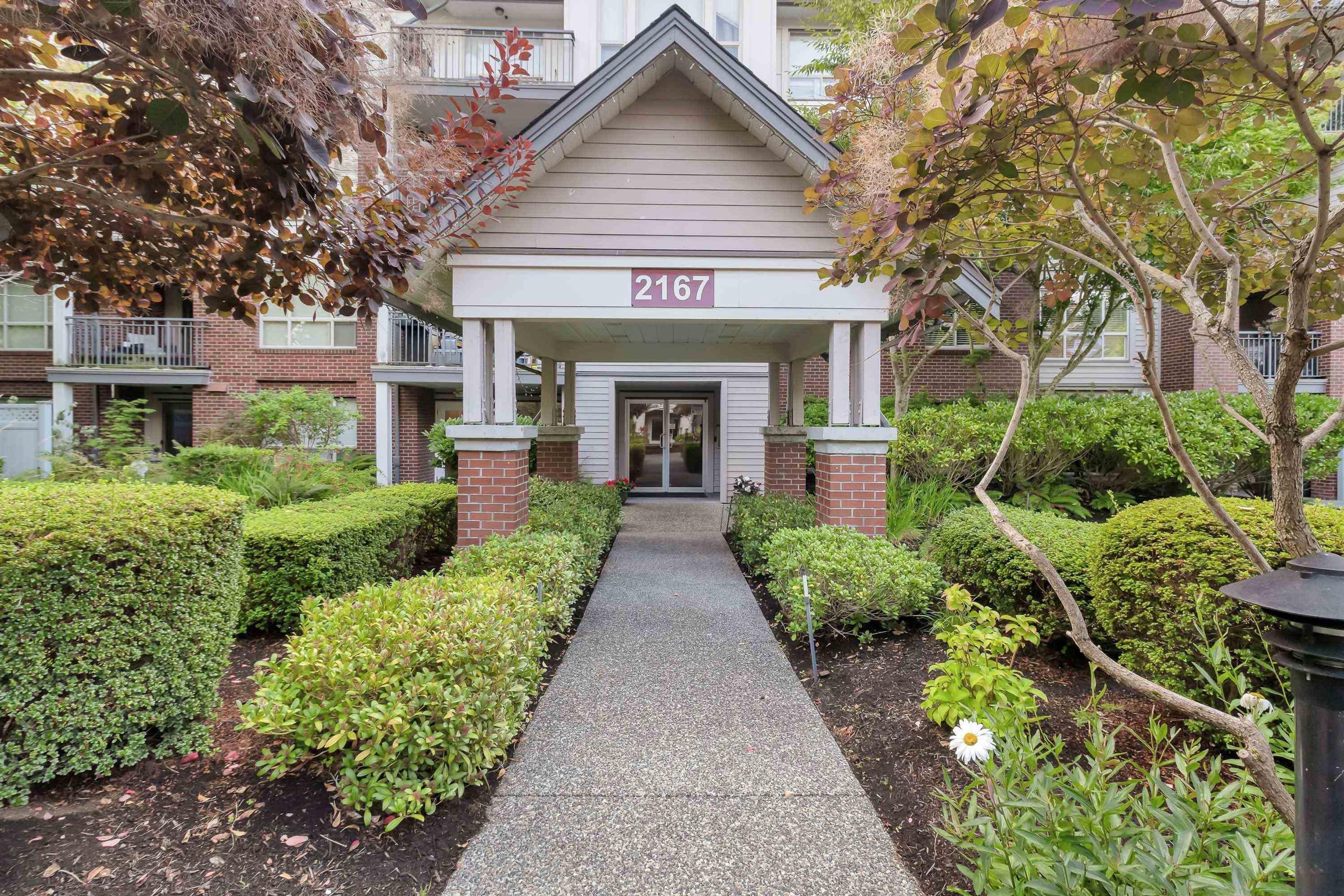 2167 152 Street, Surrey - Exteriors - Photo 1